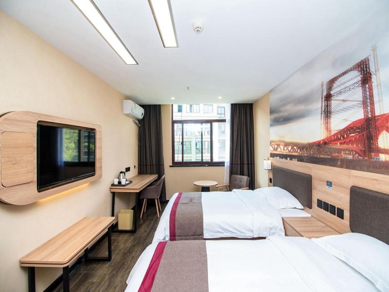 Standard Twin Room - Photo 6