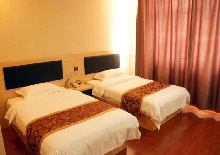Deluxe Twin Room photo 2