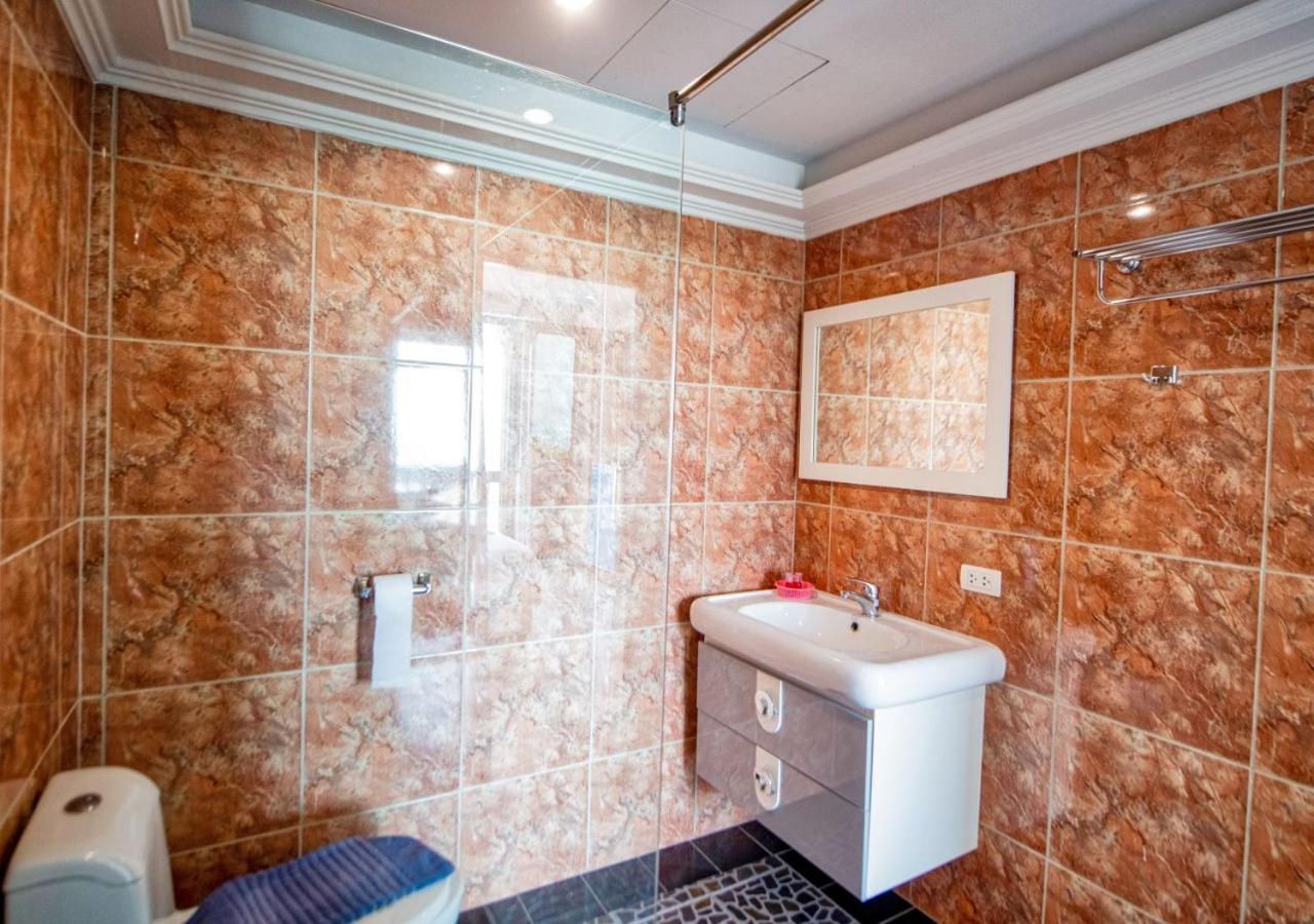 Deluxe Double Room with Balcony and Sea View photo 3