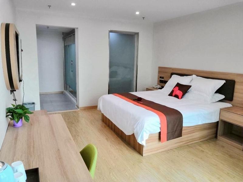 Superior King Room photo 2