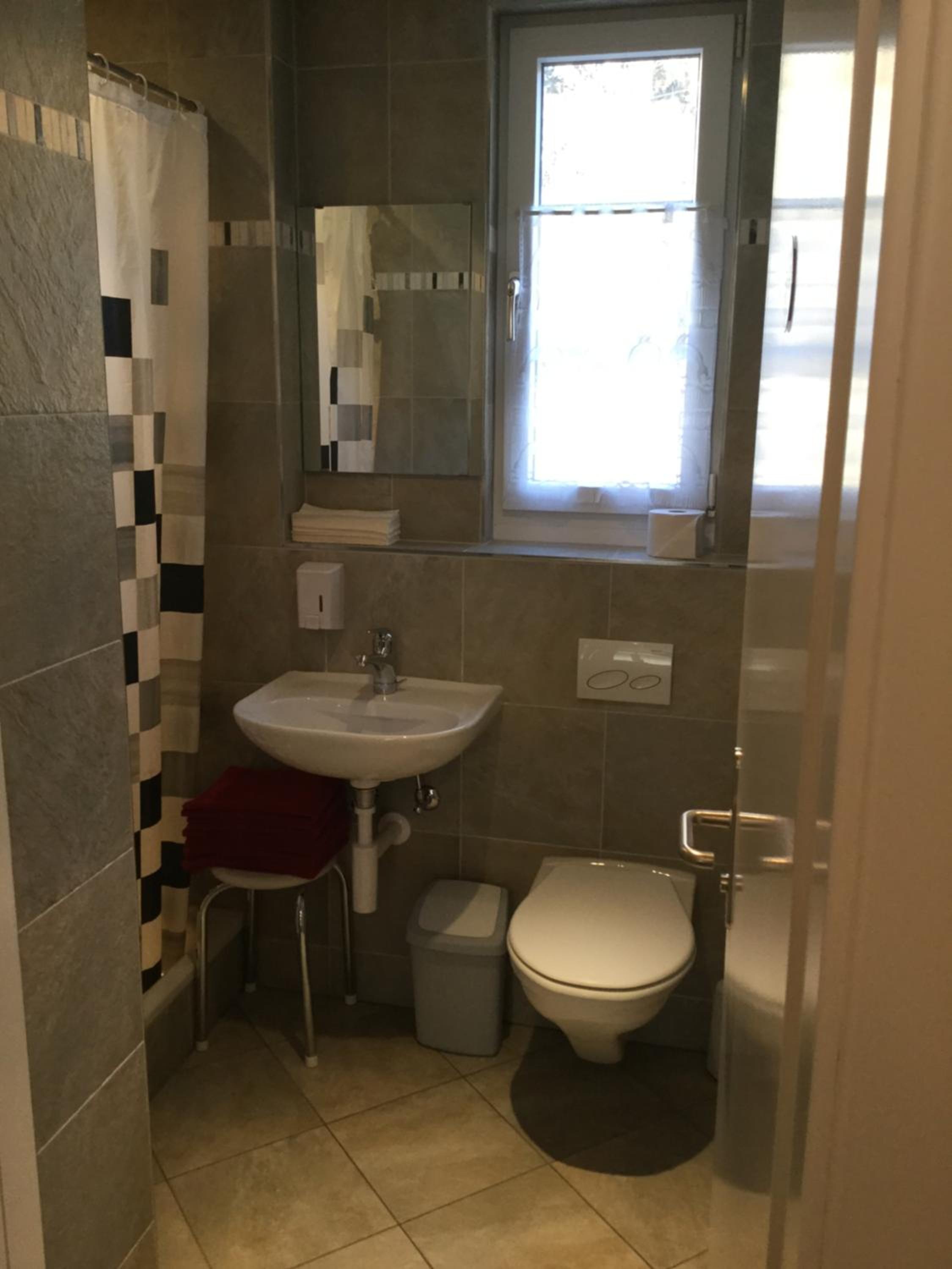 Triple Room with Shared Bathroom photo 3