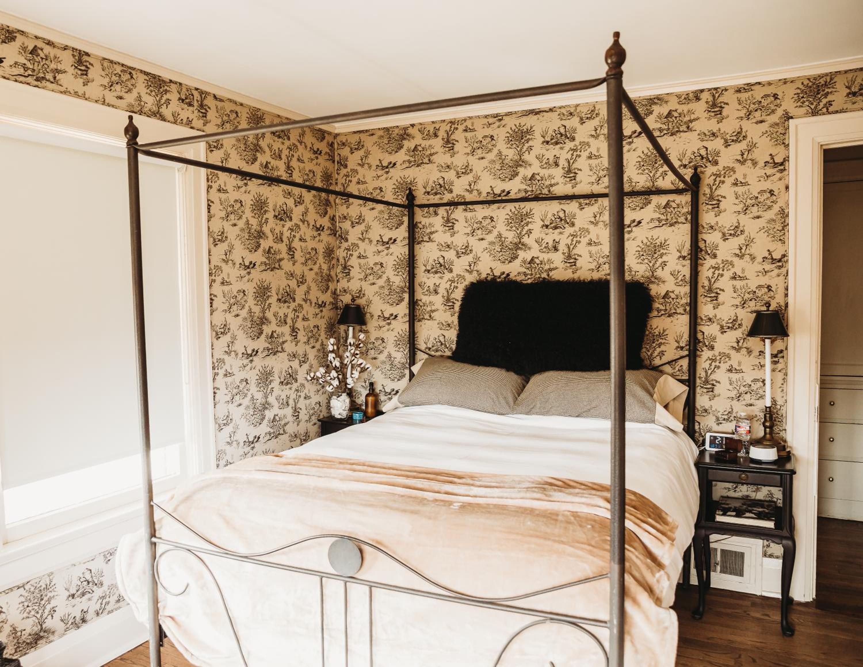 Queen Room - Photo 7
