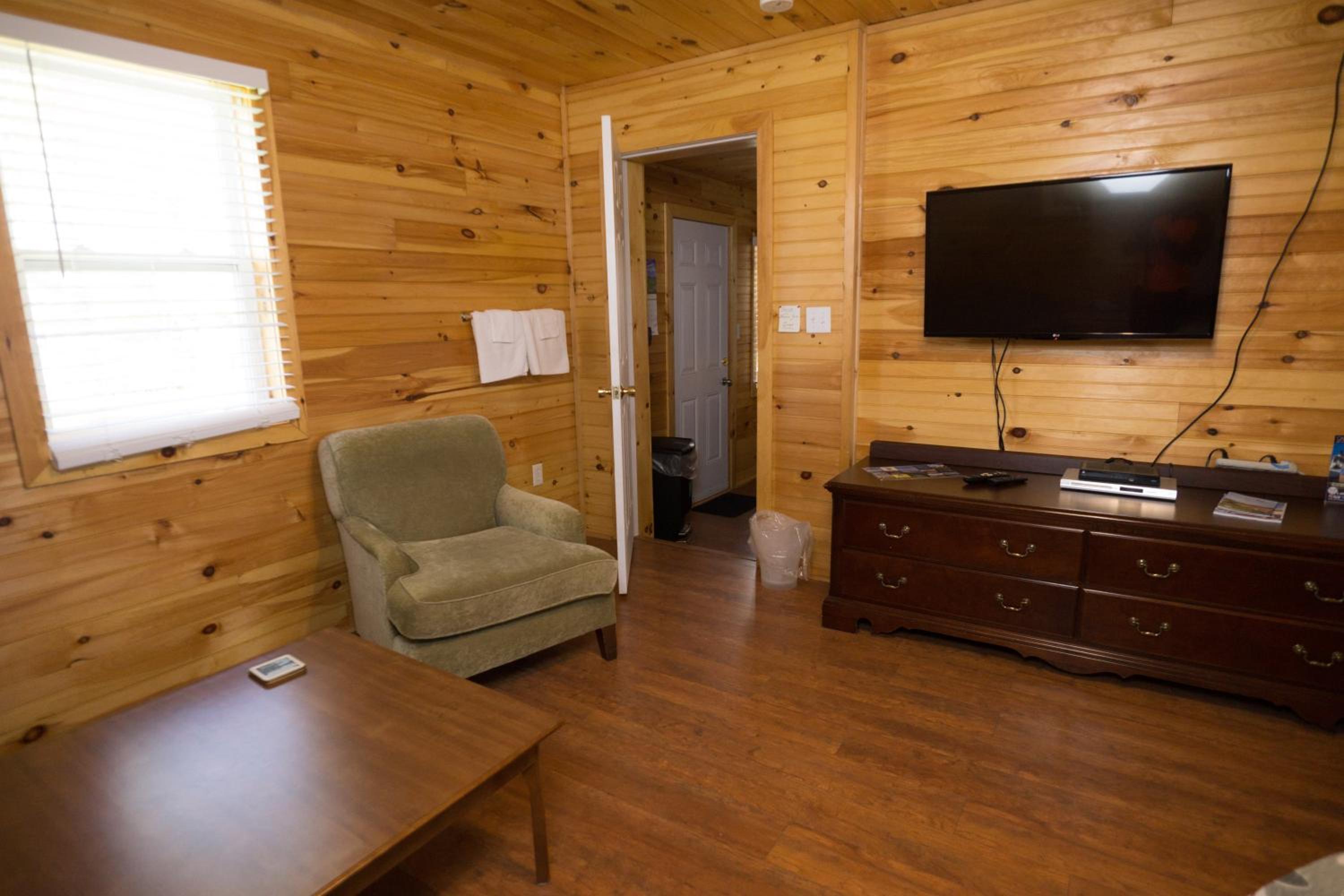 Three-Bedroom Chalet photo 1