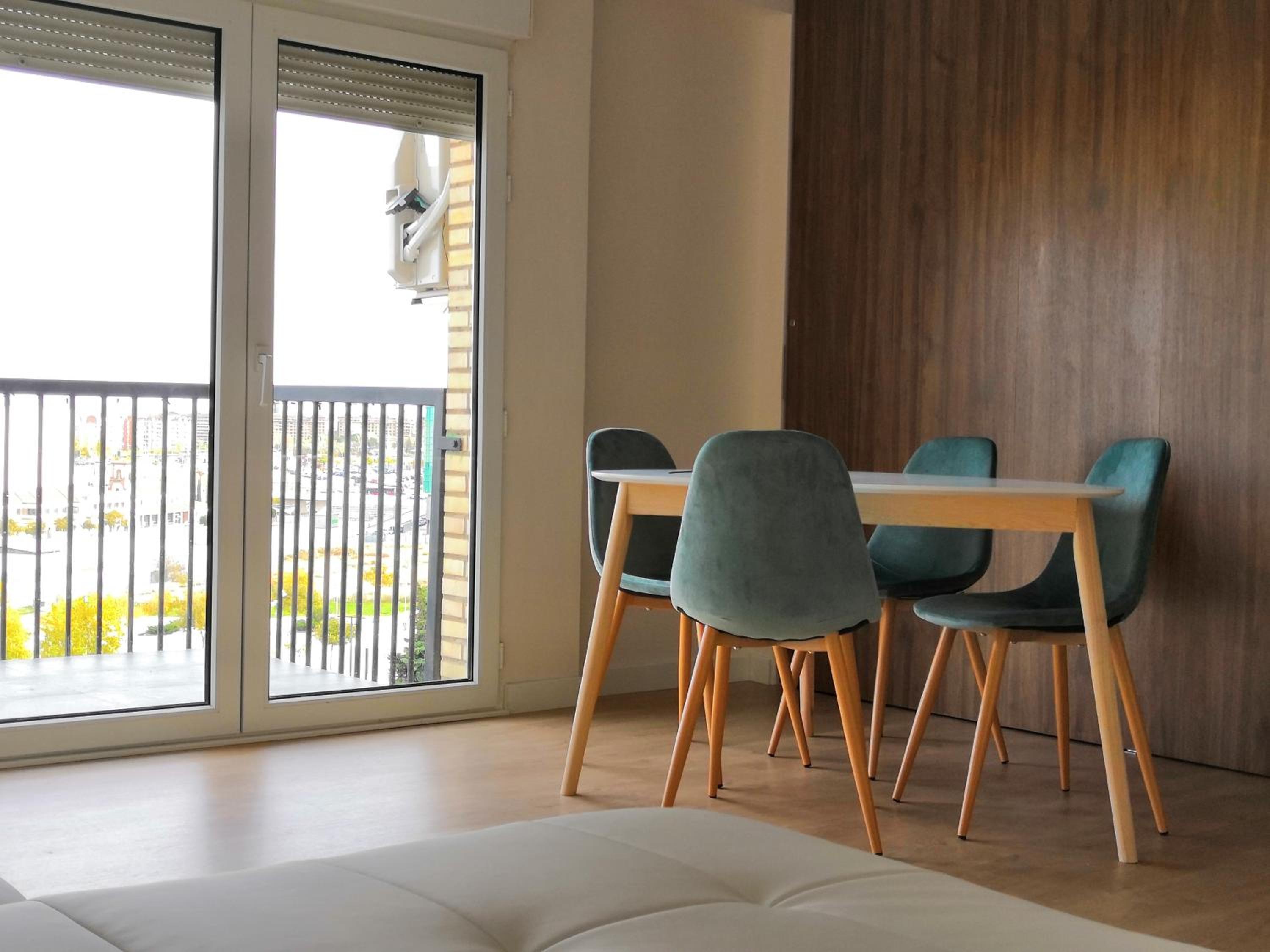 Three-Bedroom Apartment - Photo 19