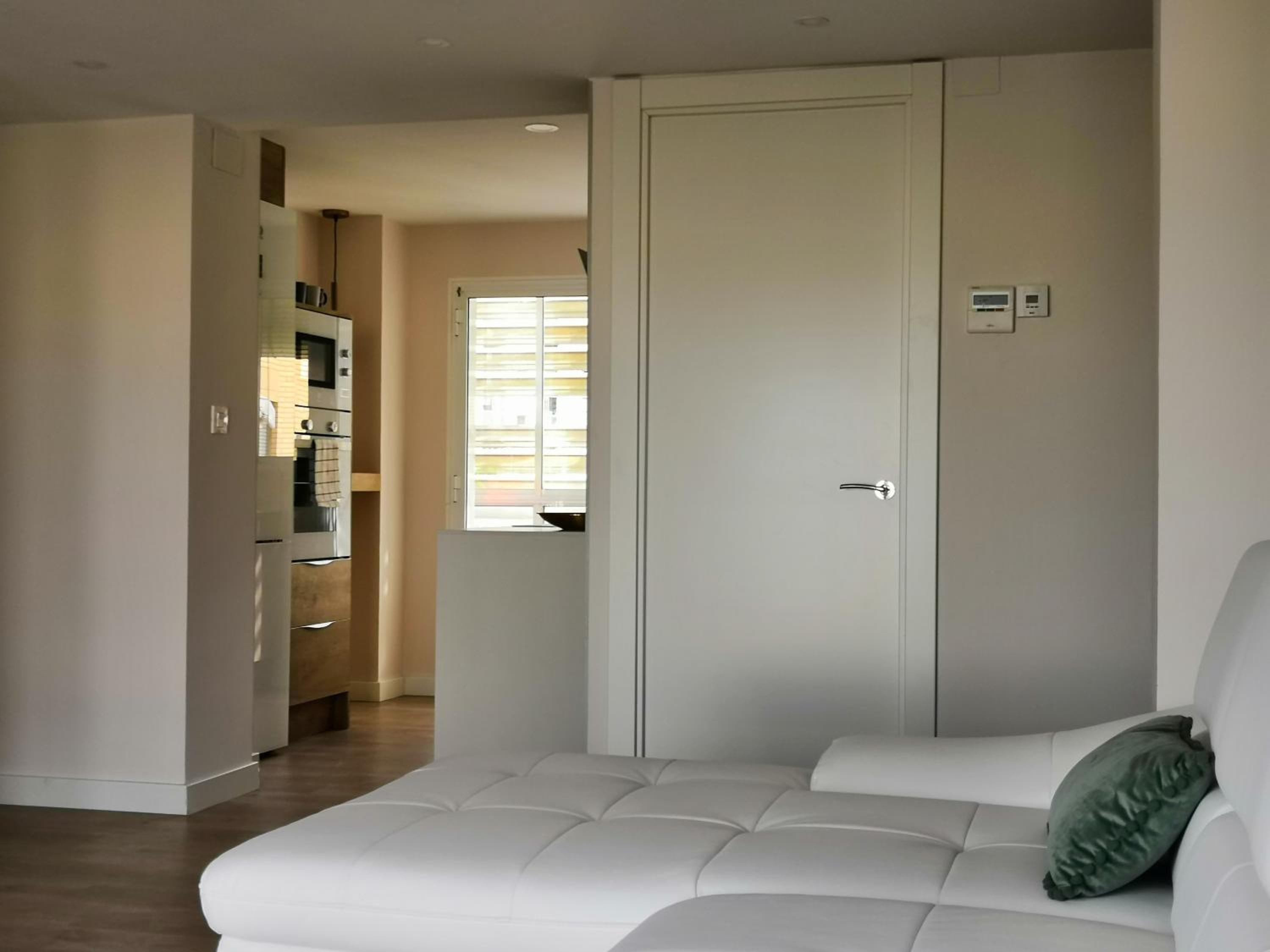 Three-Bedroom Apartment - Photo 20