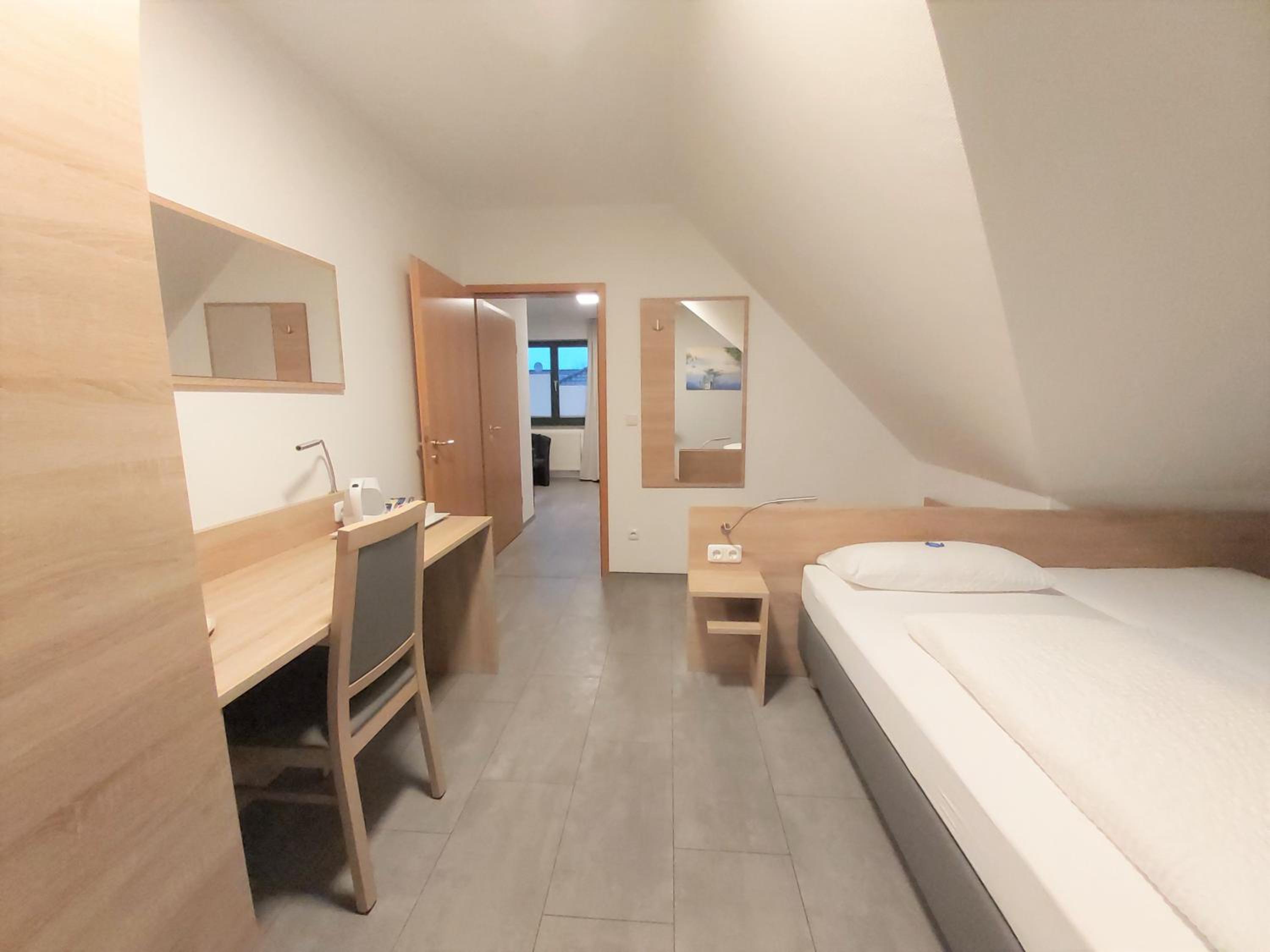 Family Double Room - Photo 1