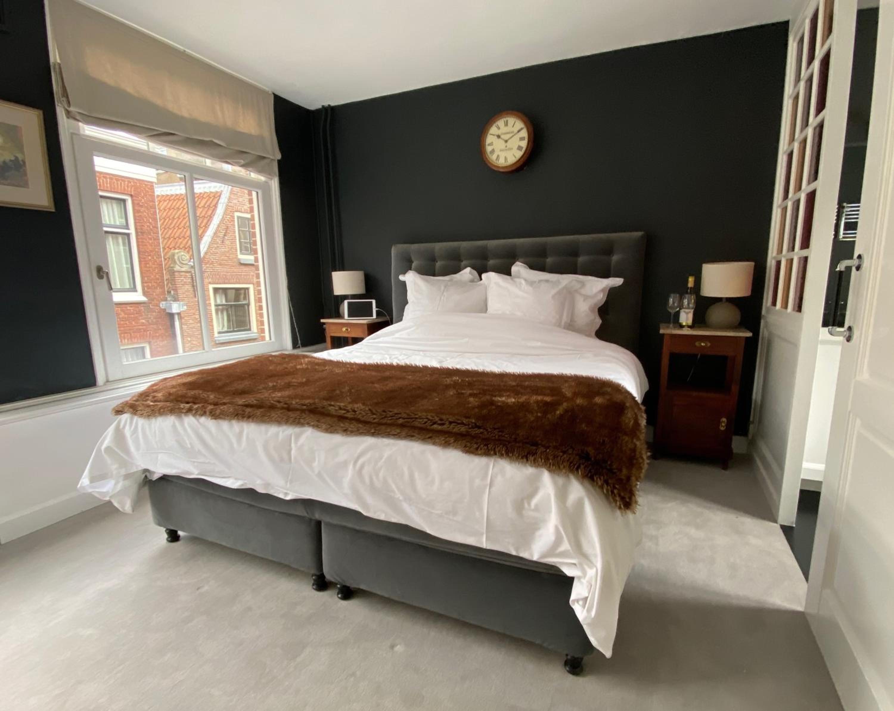 Deluxe King Room photo 3