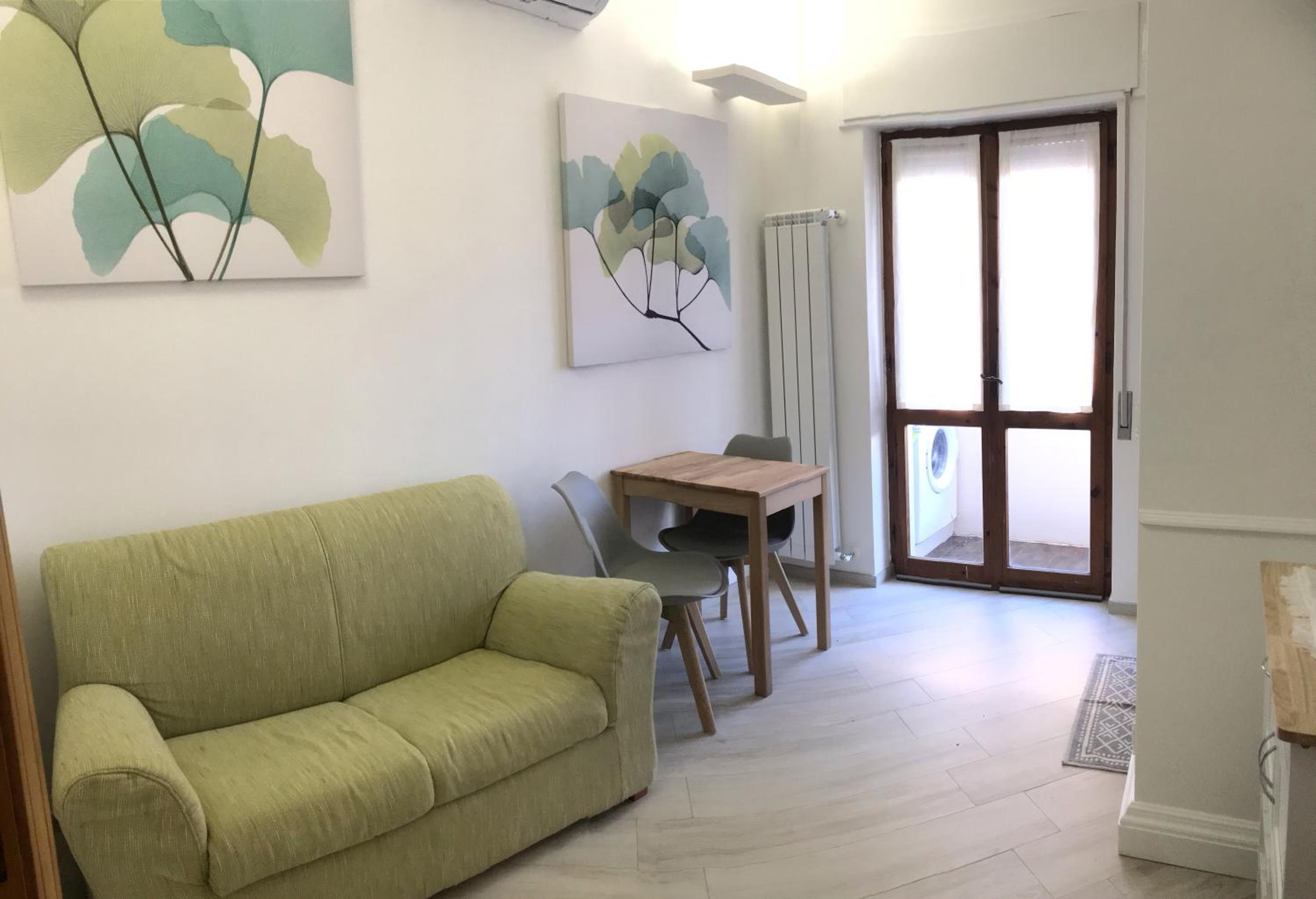 One-Bedroom Apartment - Photo 1