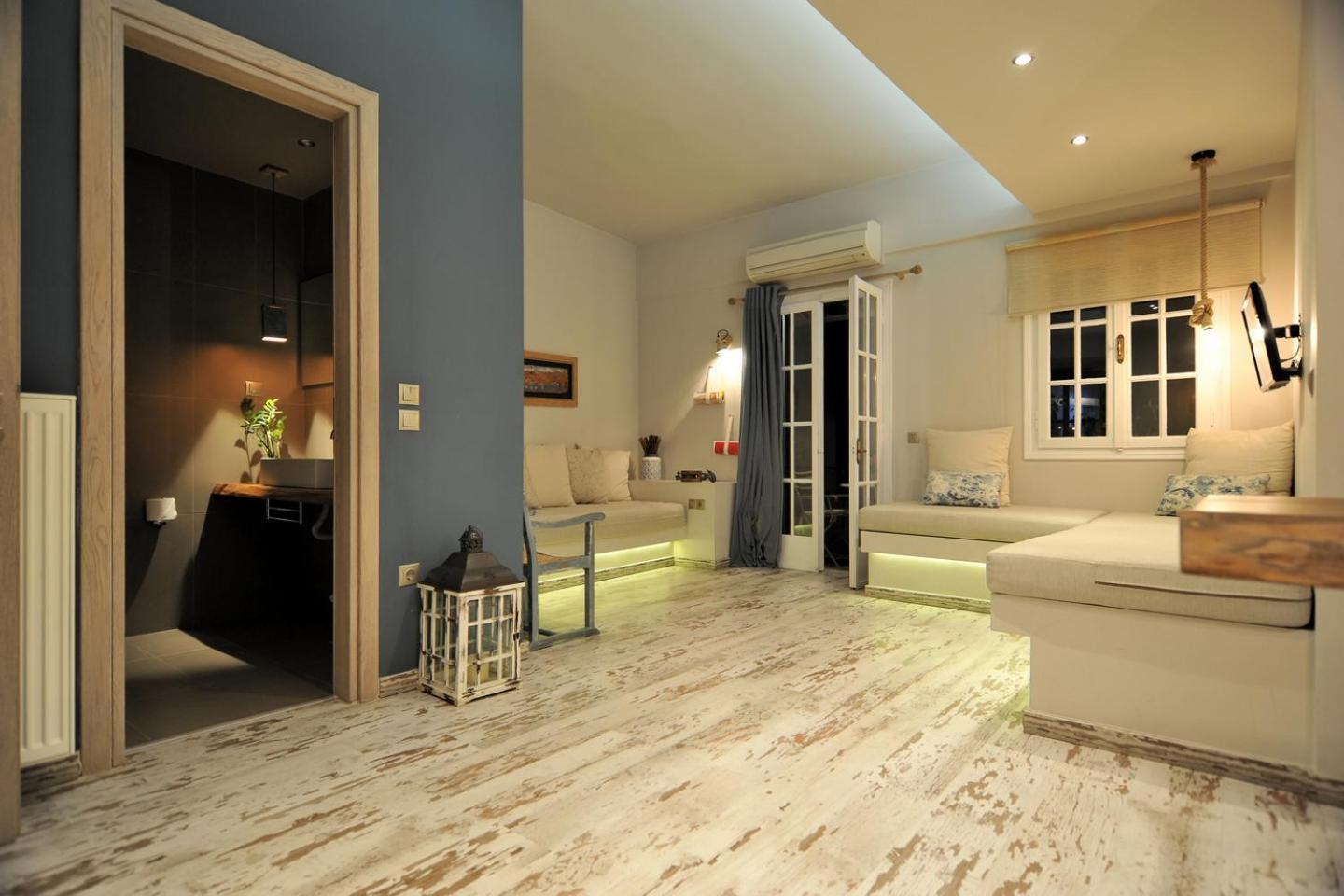 Modern Suite