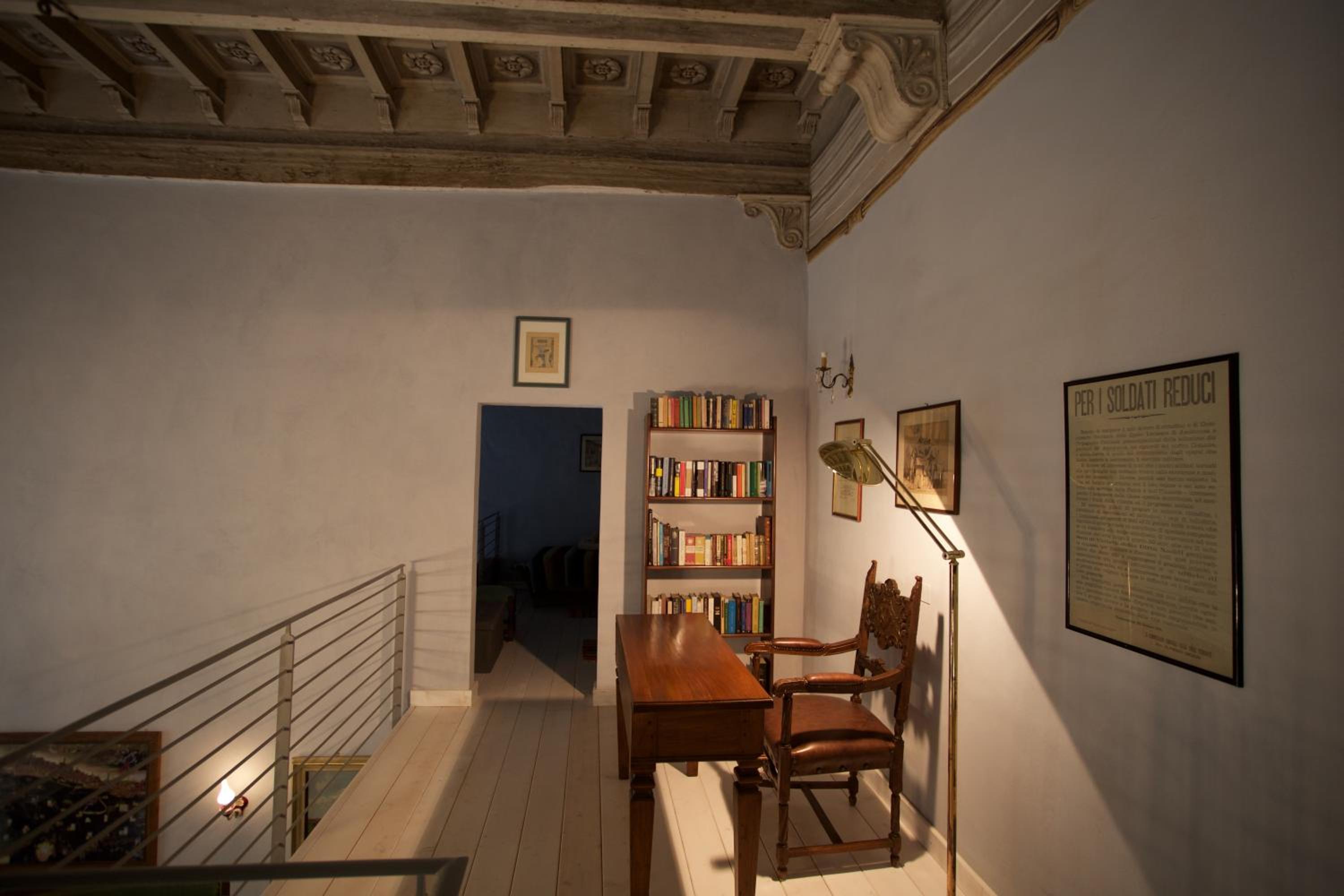 Three-Bedroom Apartment - Photo 23