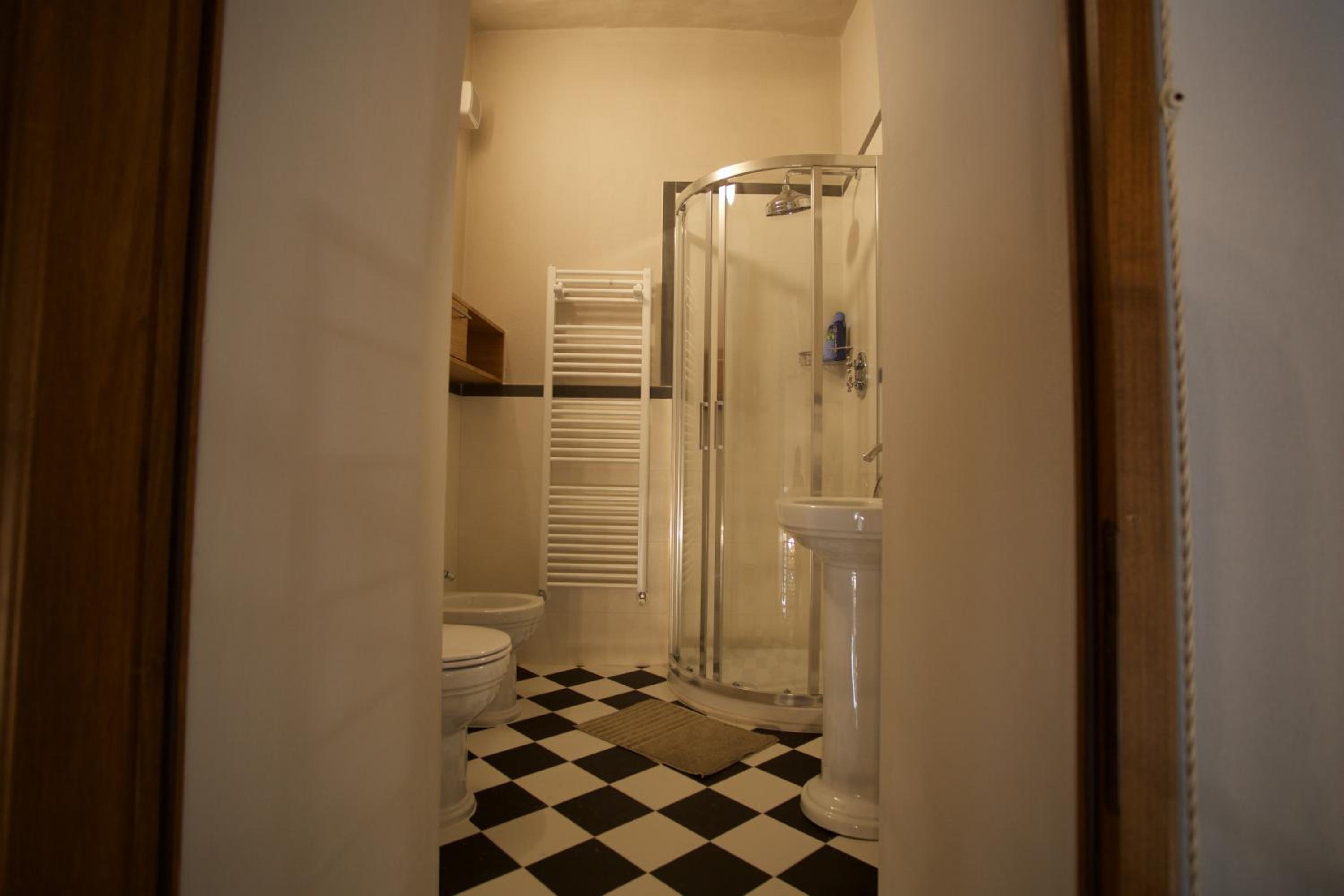 Three-Bedroom Apartment - Photo 25