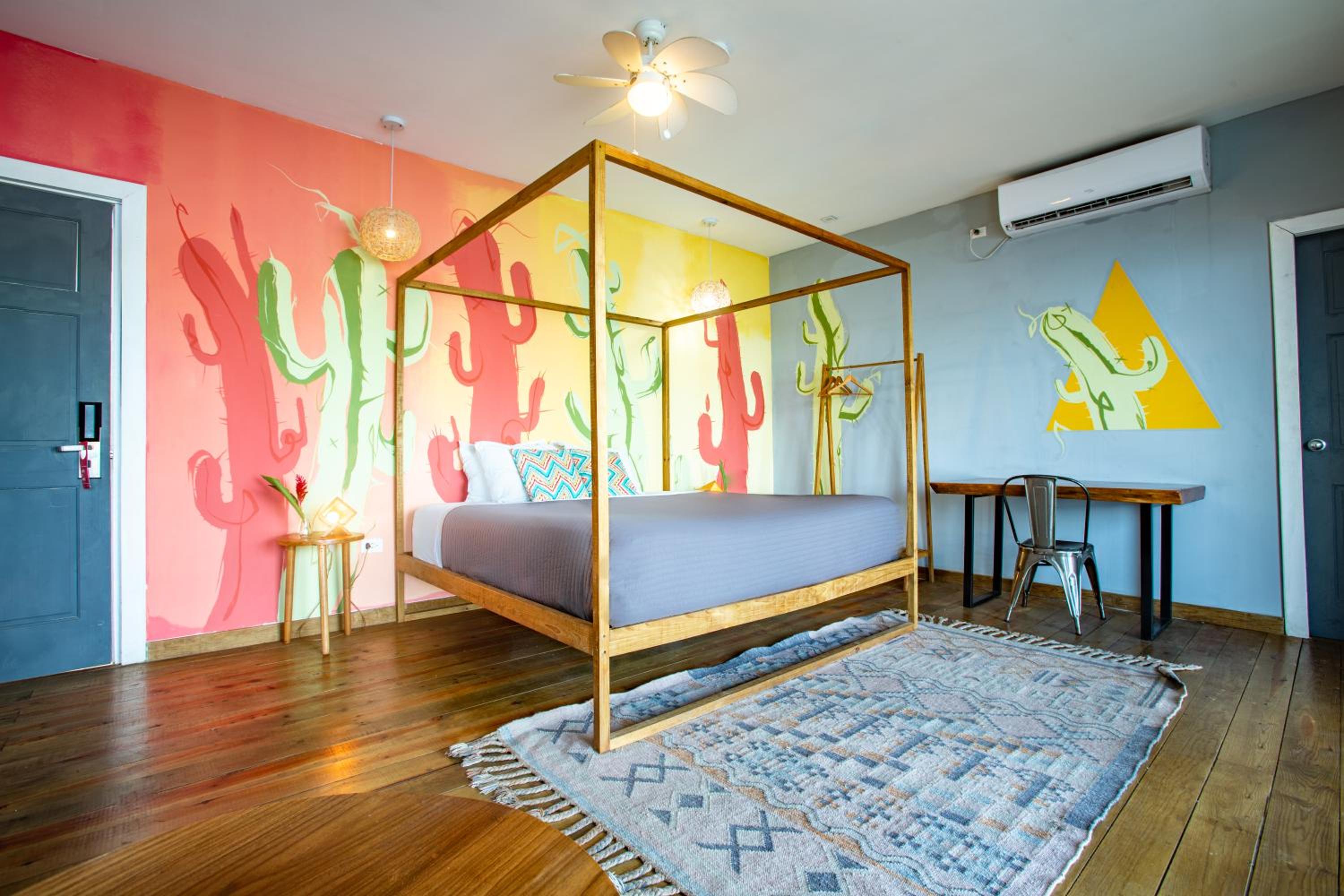 Unique Seafront Room