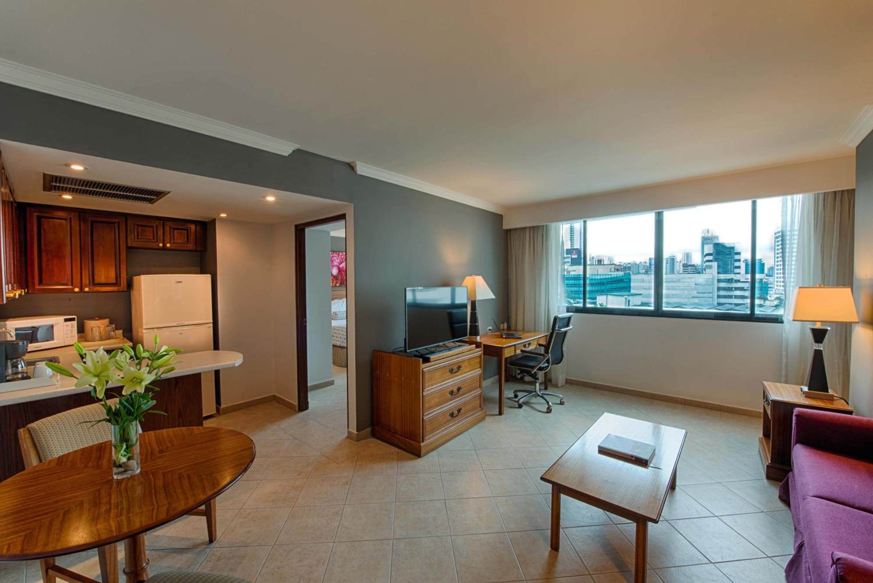 One-Bedroom King Suite - Photo 17