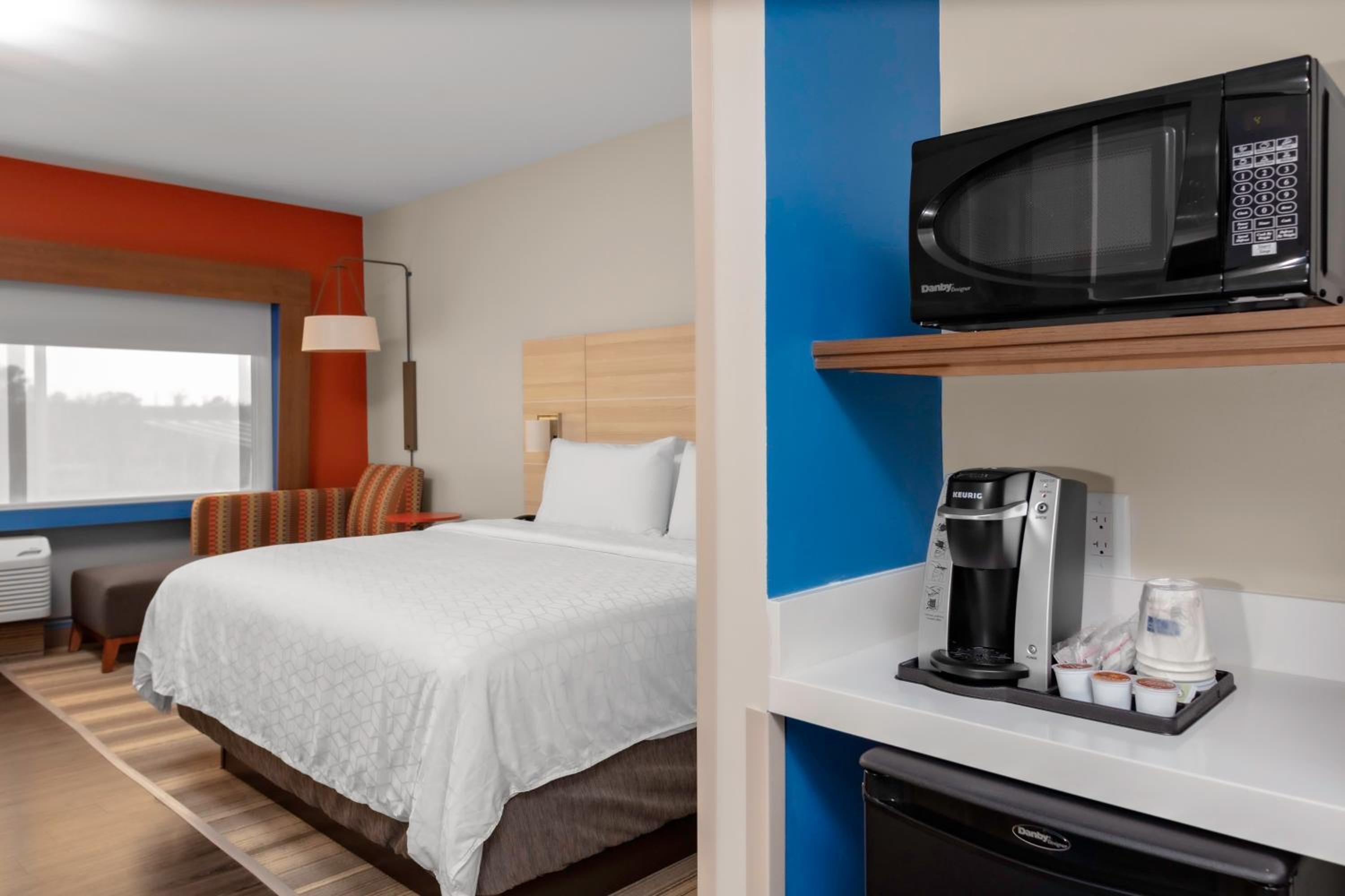 Standard King Room - Photo 1