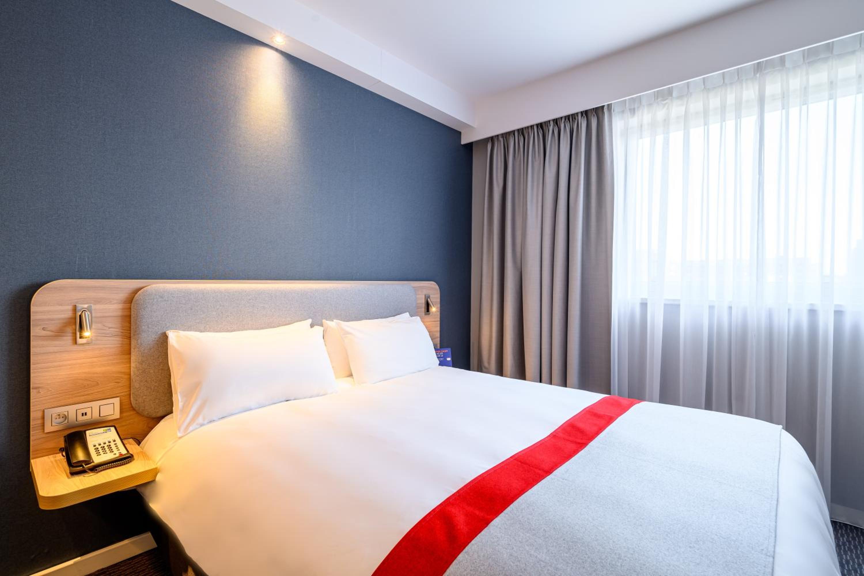 Standard Double Room - Photo 2