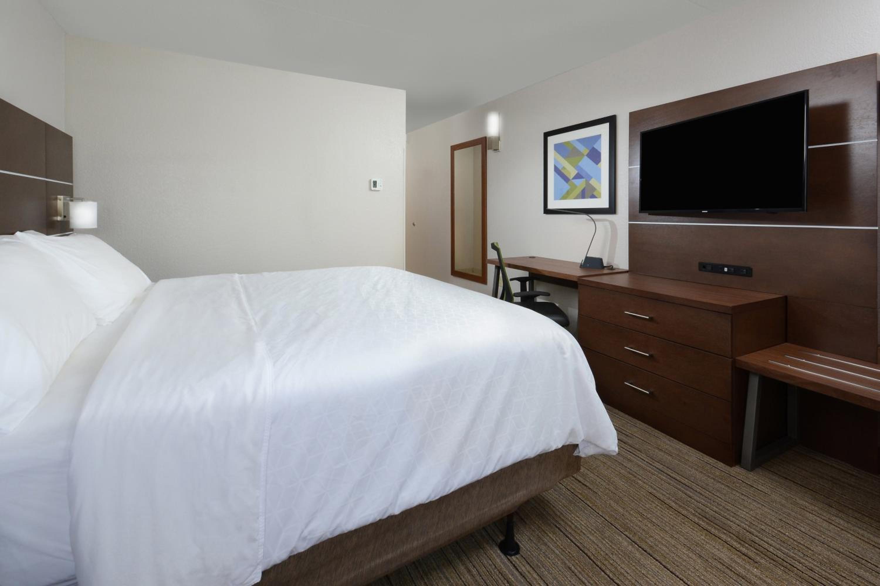 Standard King Room - Photo 1