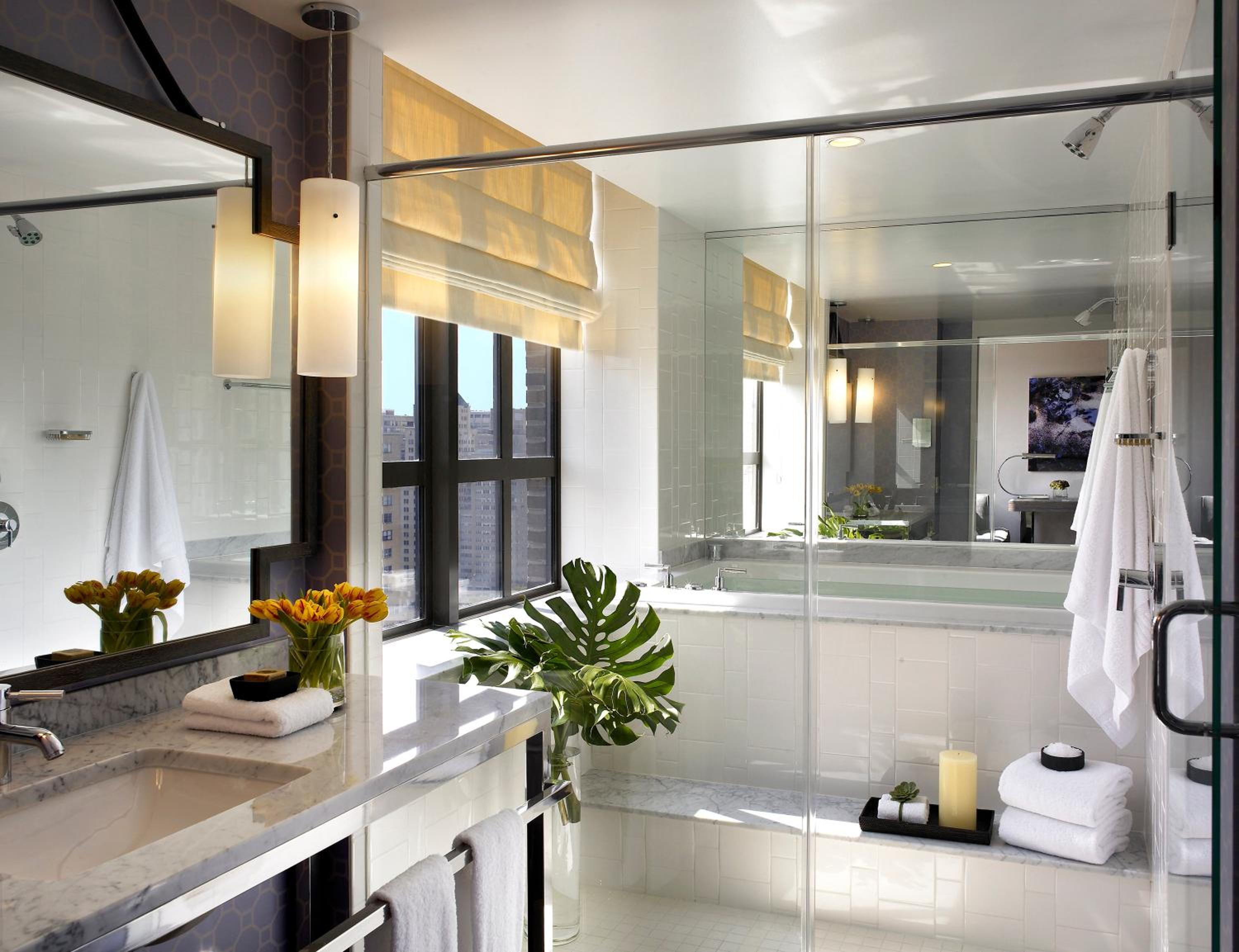 Premium King Room with Jetted Tub - Photo 5