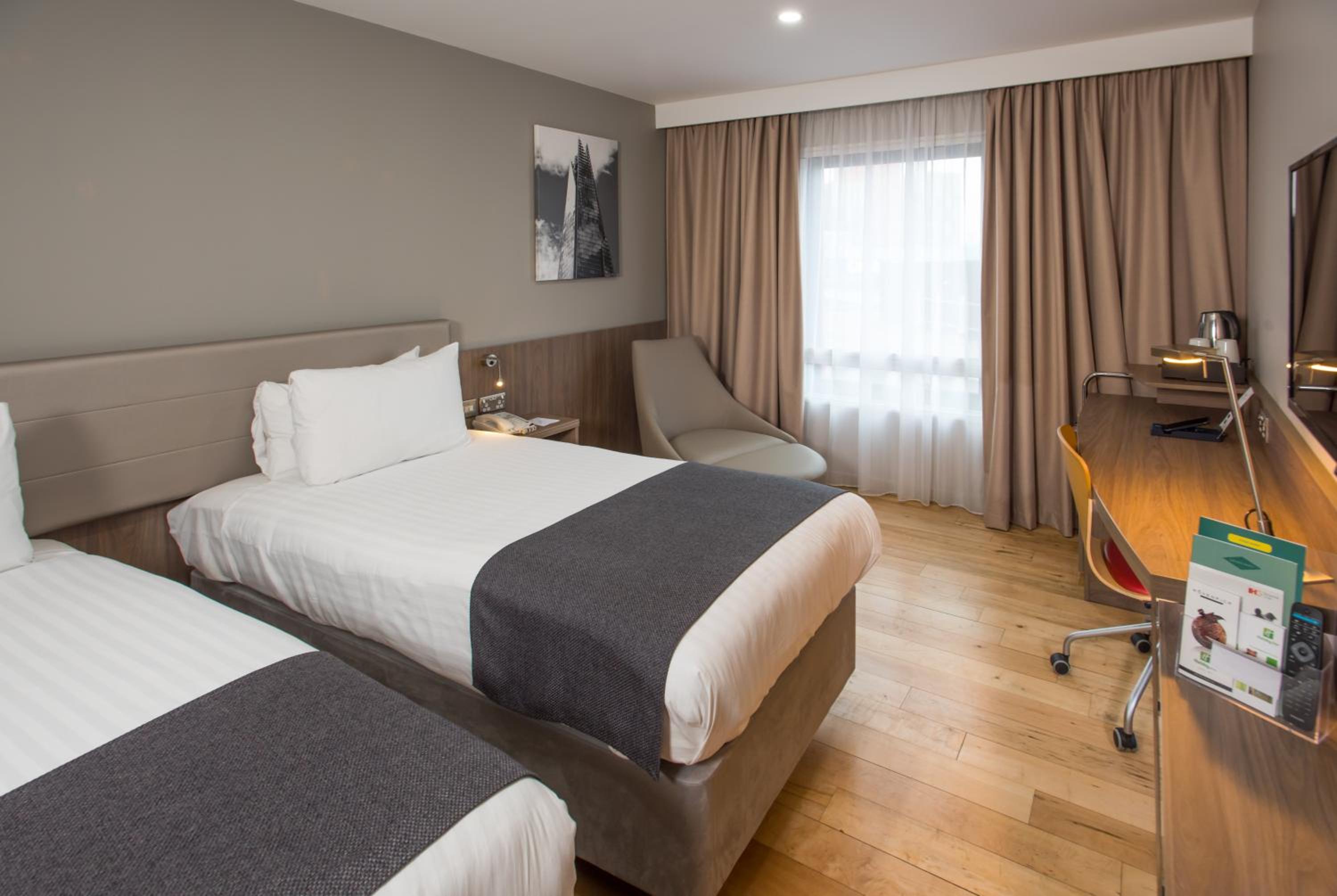 Standard Room with Two Single Beds photo 1