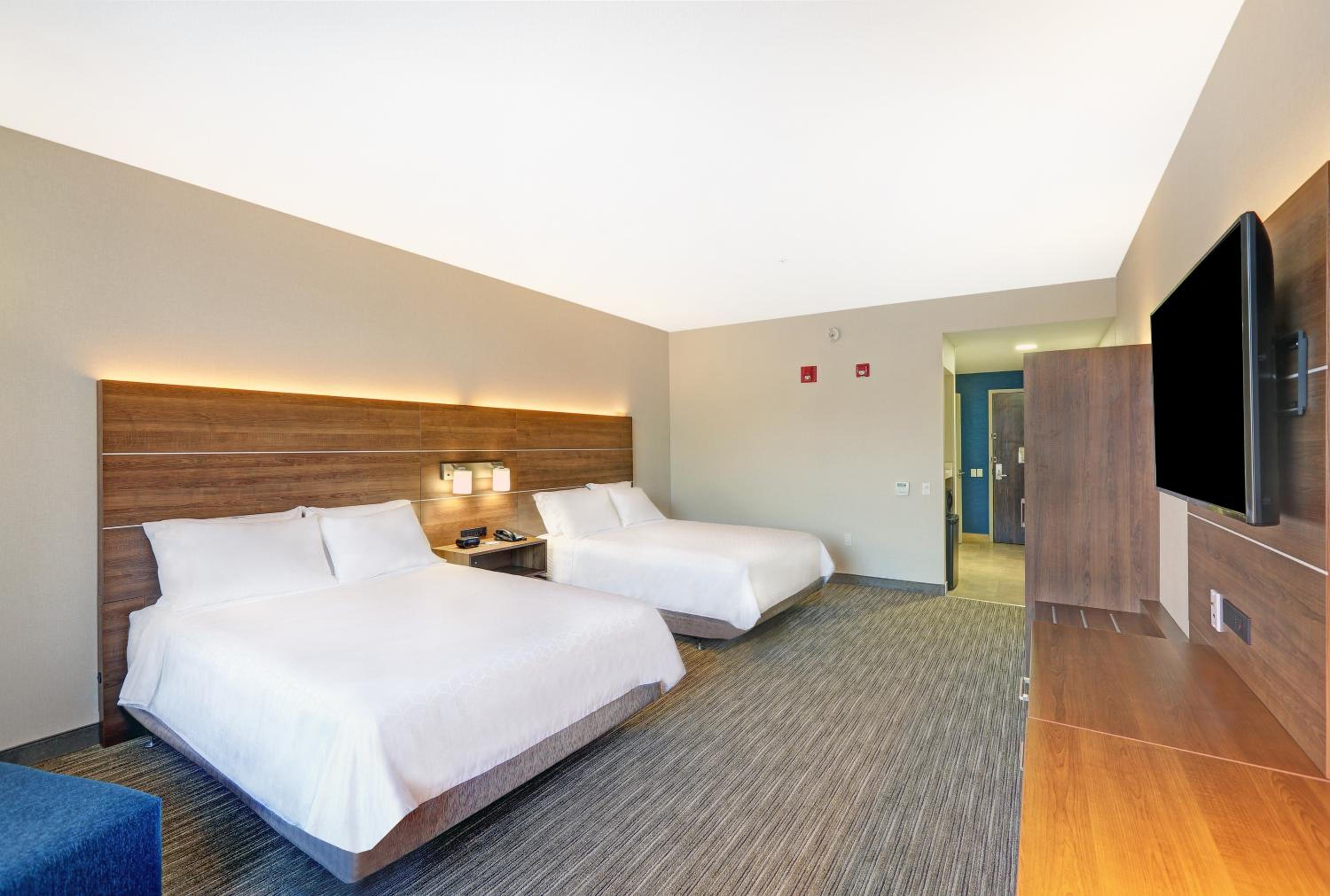 Standard Queen Room with Two Queen Beds and Mobility Accessible Roll-In Shower - Photo 1