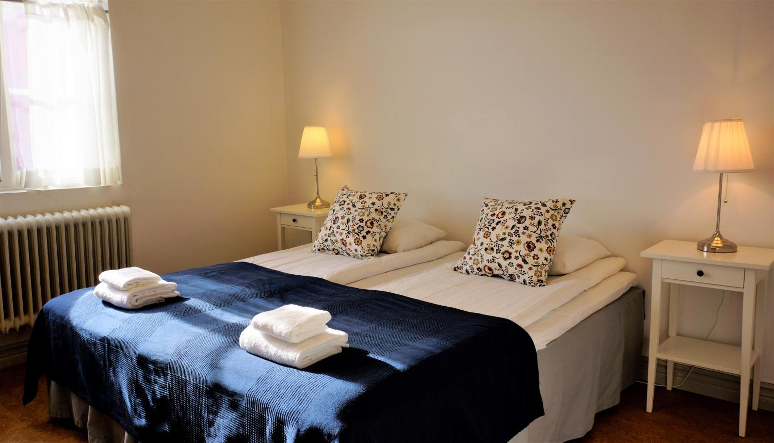 Standard Twin Room with Shared Bathroom photo 1
