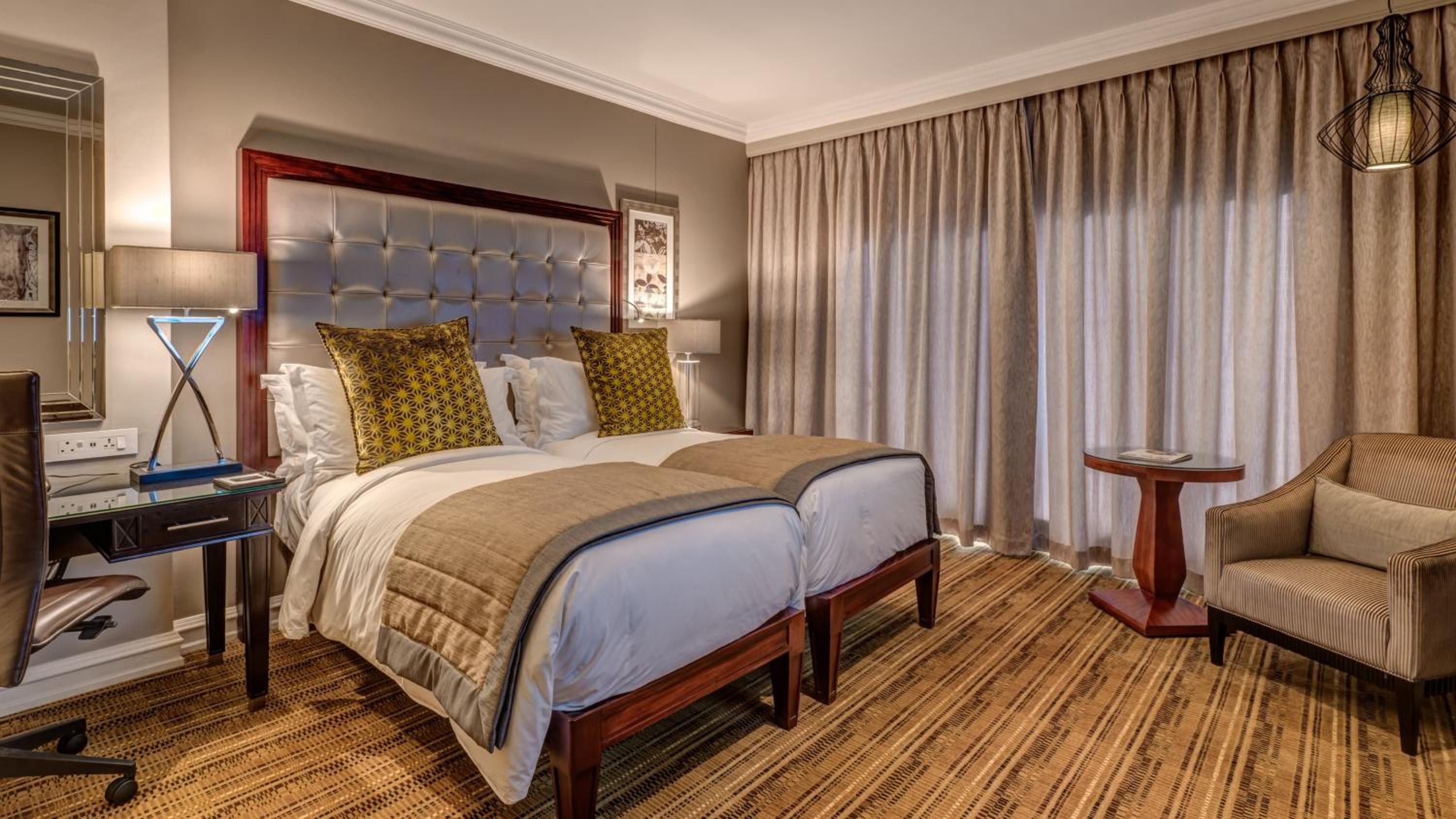 Classic Twin Room - Photo 2