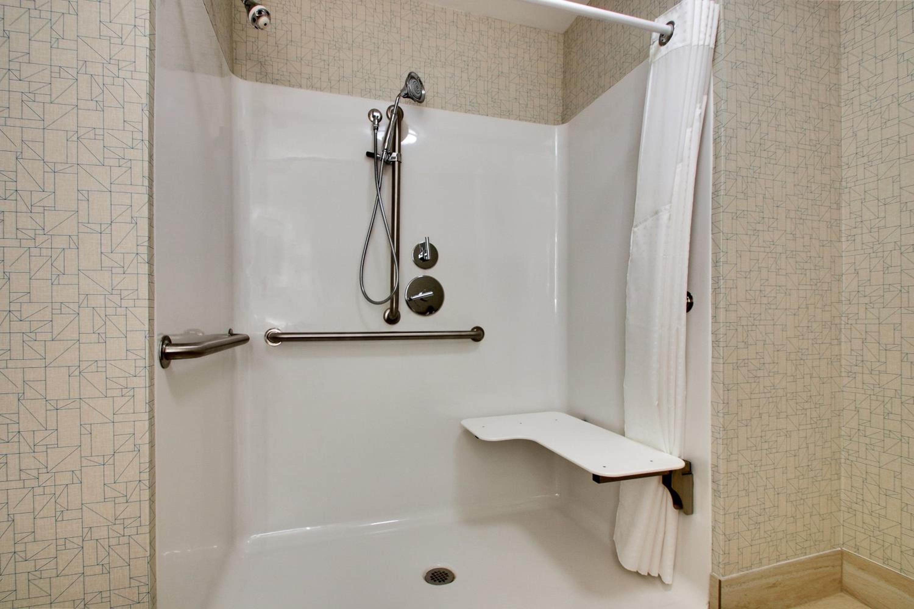 Standard King Room with Roll-in Shower - Mobility Accessible photo 2