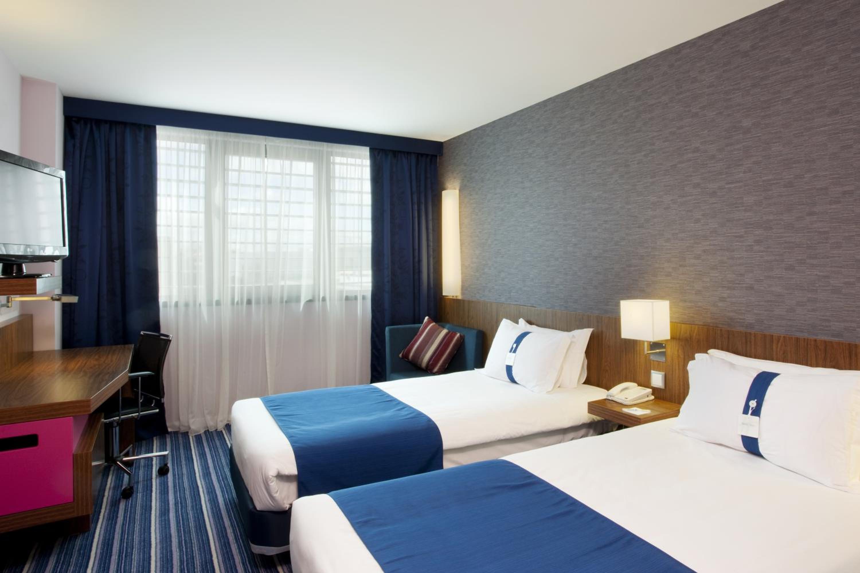 Standard Twin Room - Free Breakfast - Photo 4