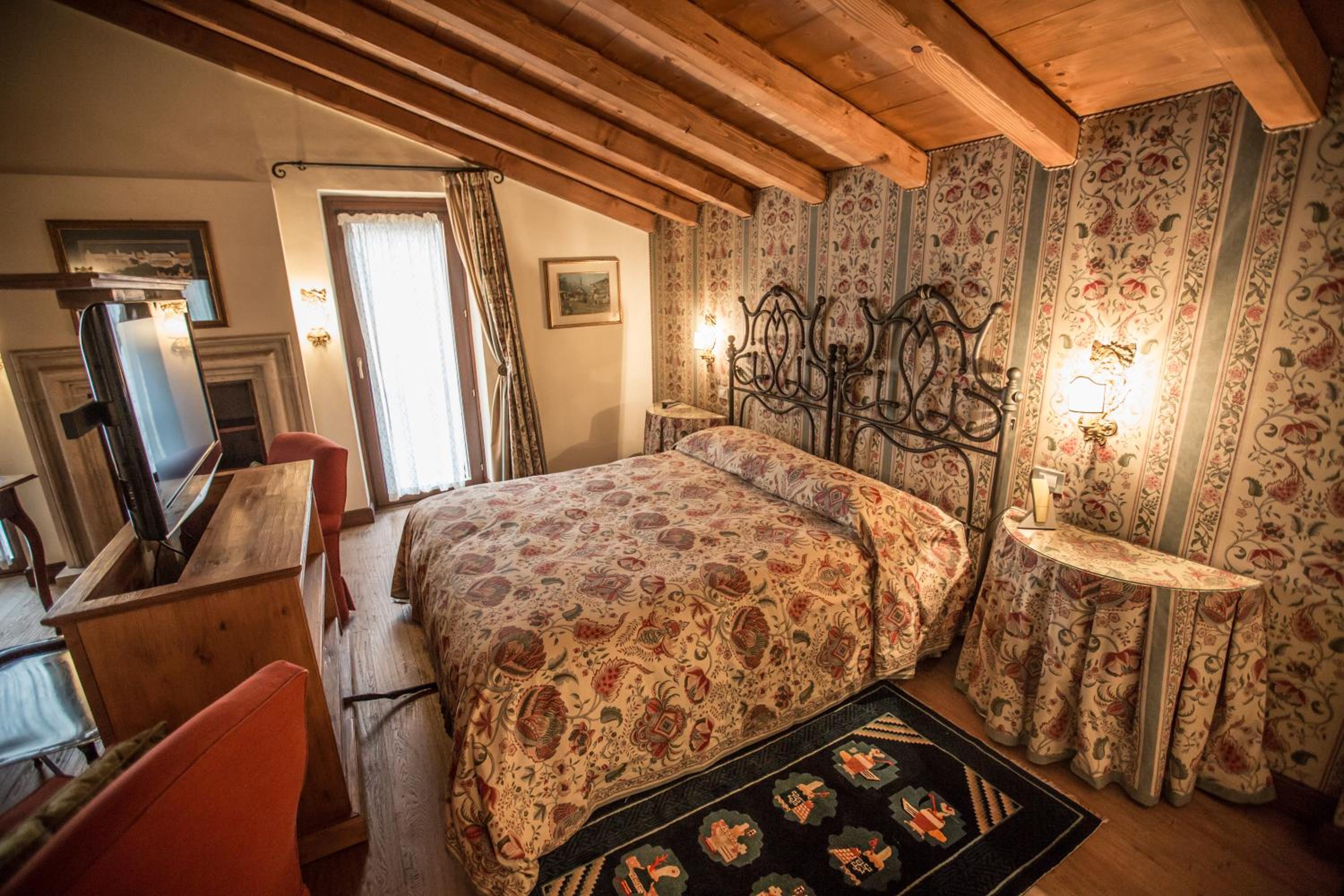 Junior Suite with Terrace photo 2