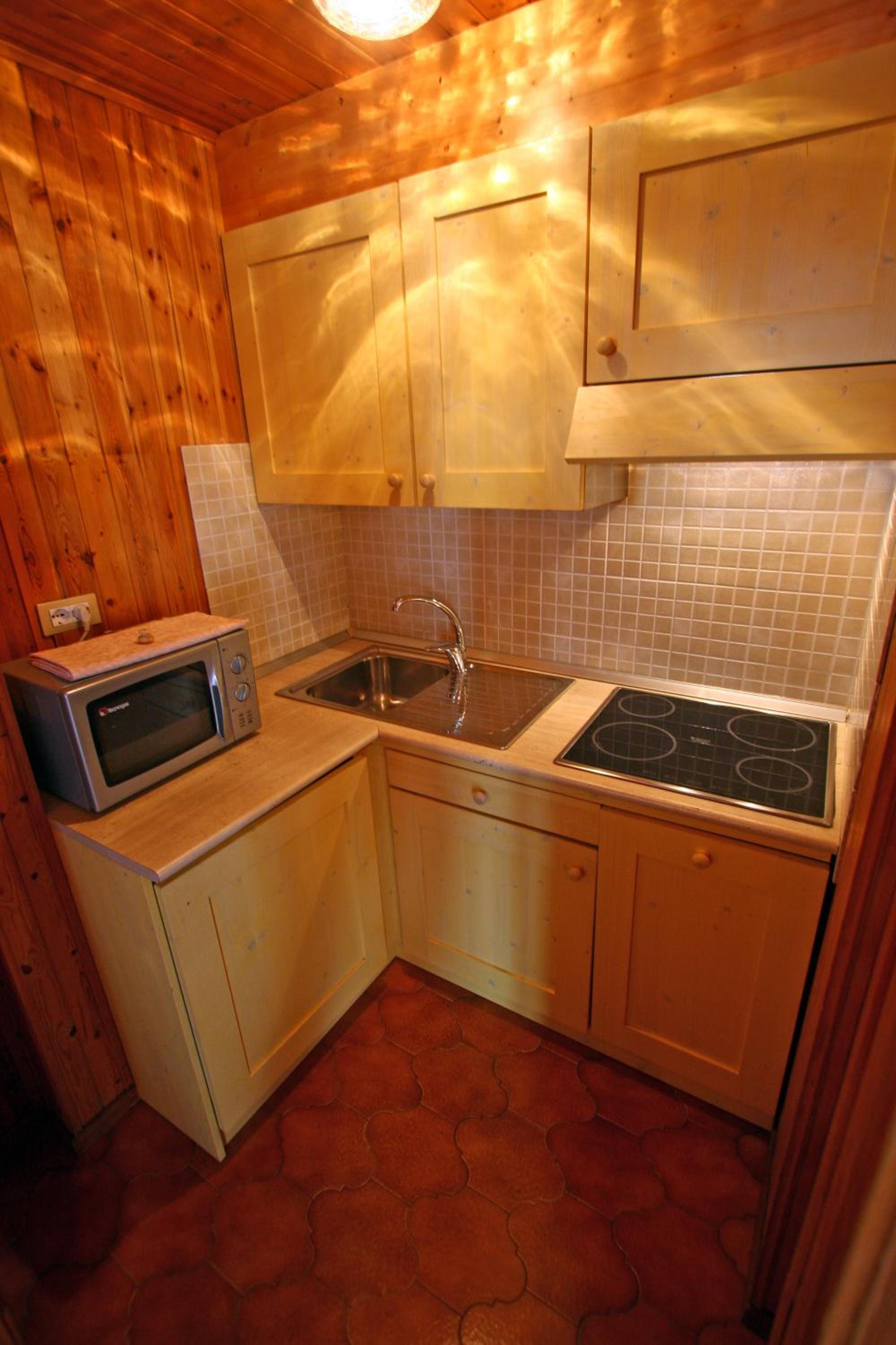 Studio (4 Adults) - Photo 7