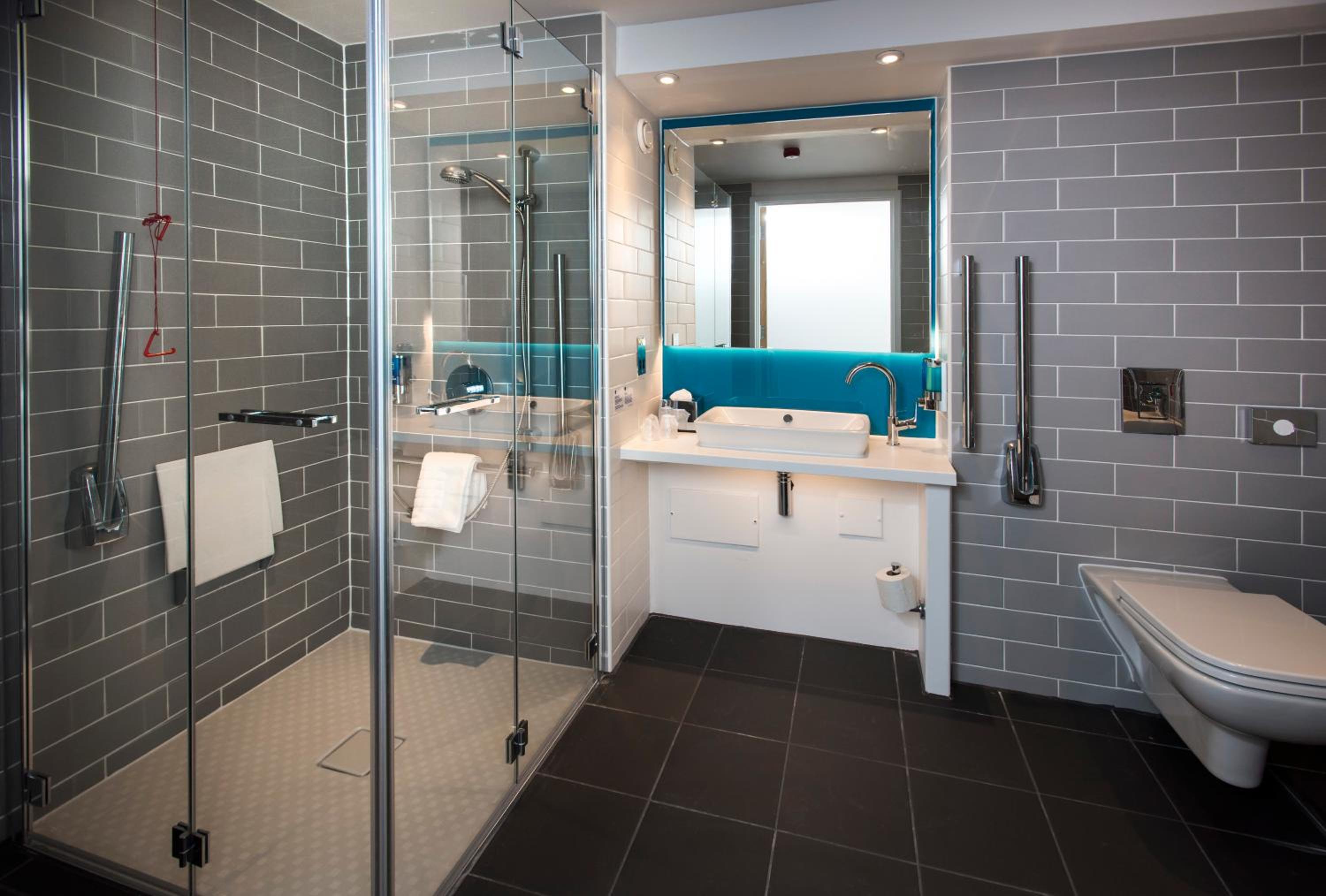 Double Room with Free Hot Breakfast - Accessible - Photo 4
