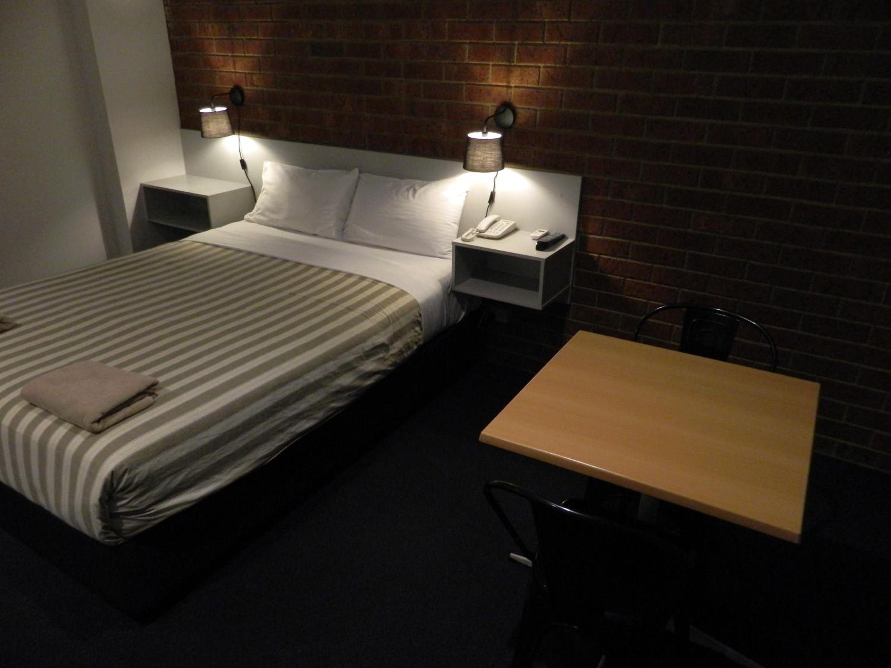 Standard Queen Room photo 2