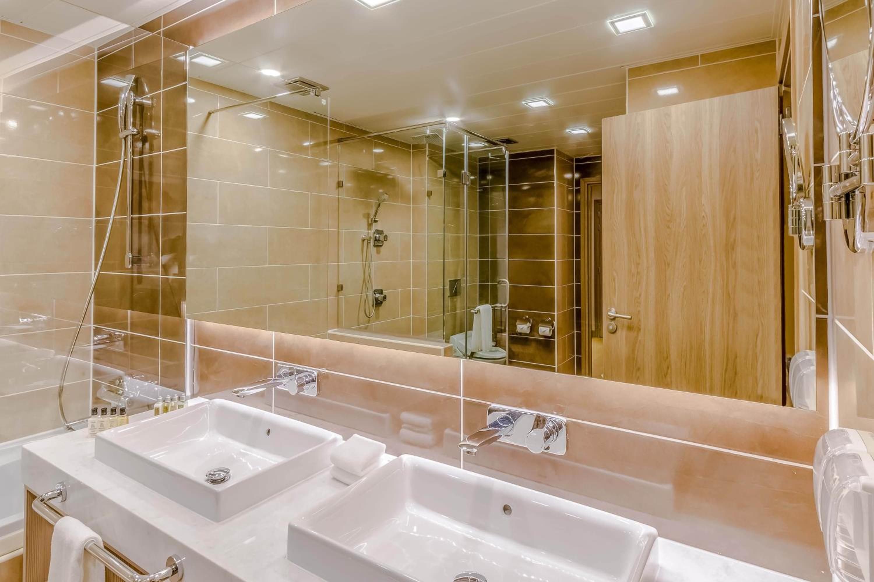 King Suite photo 2