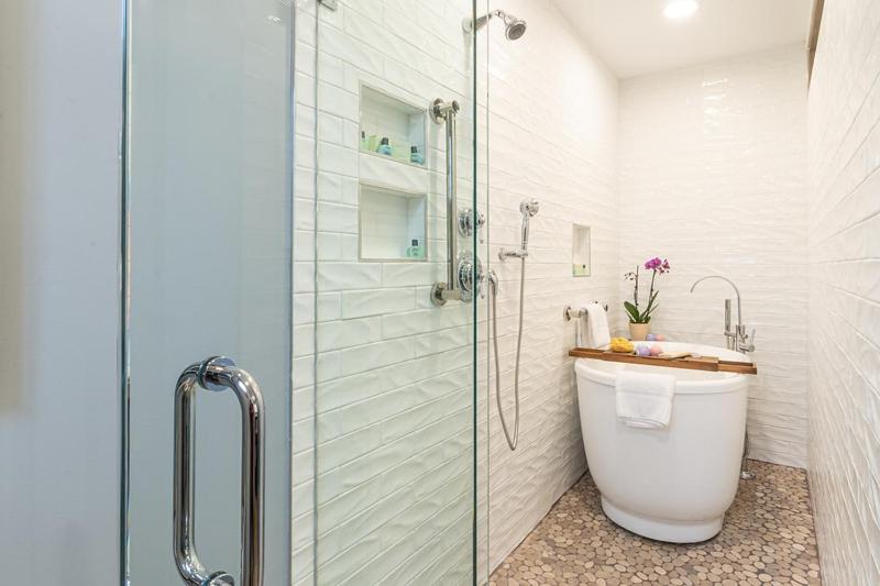Townhouse Suite - Photo 6