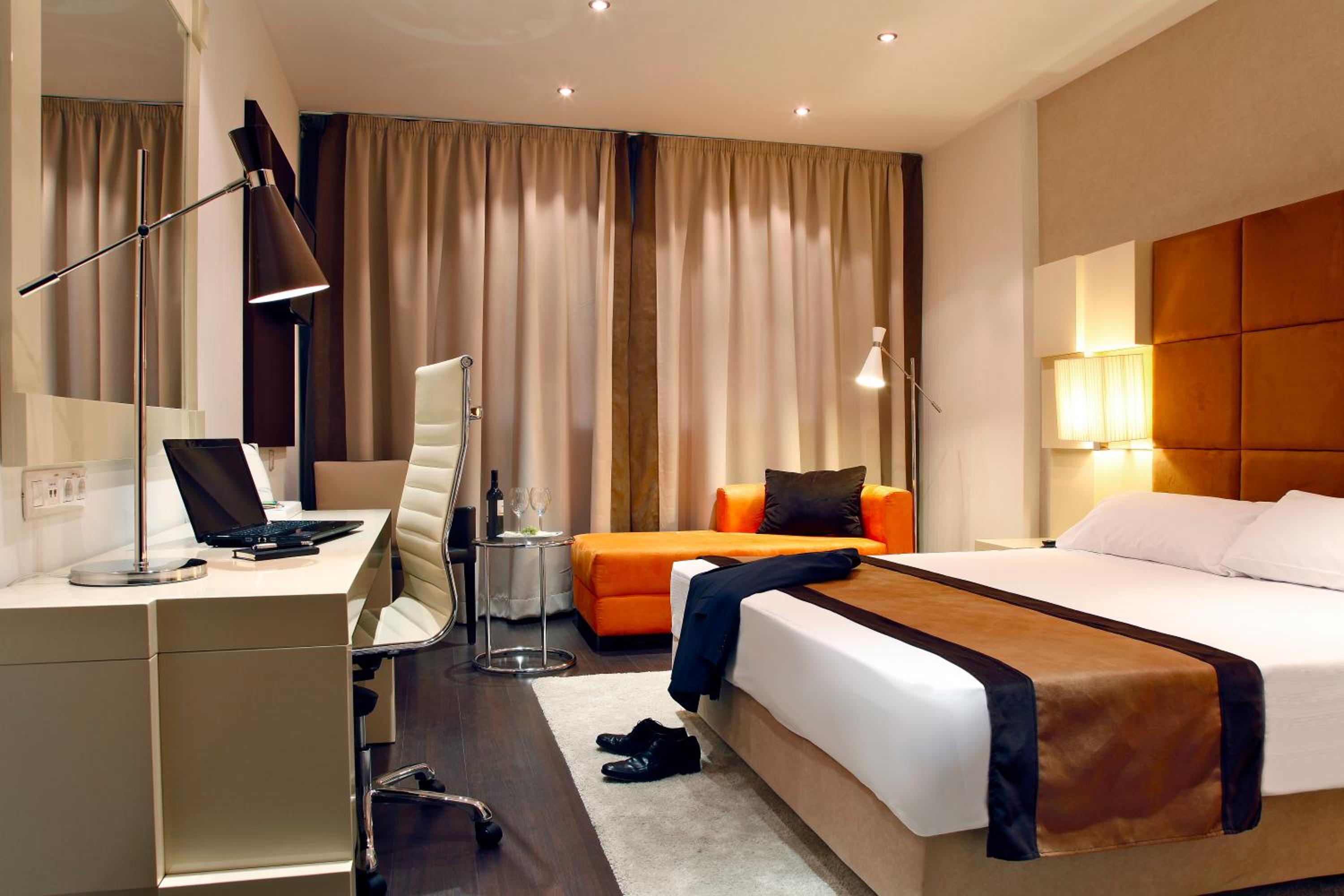 Habitación Premium King con Sofá Cama - No fumadores