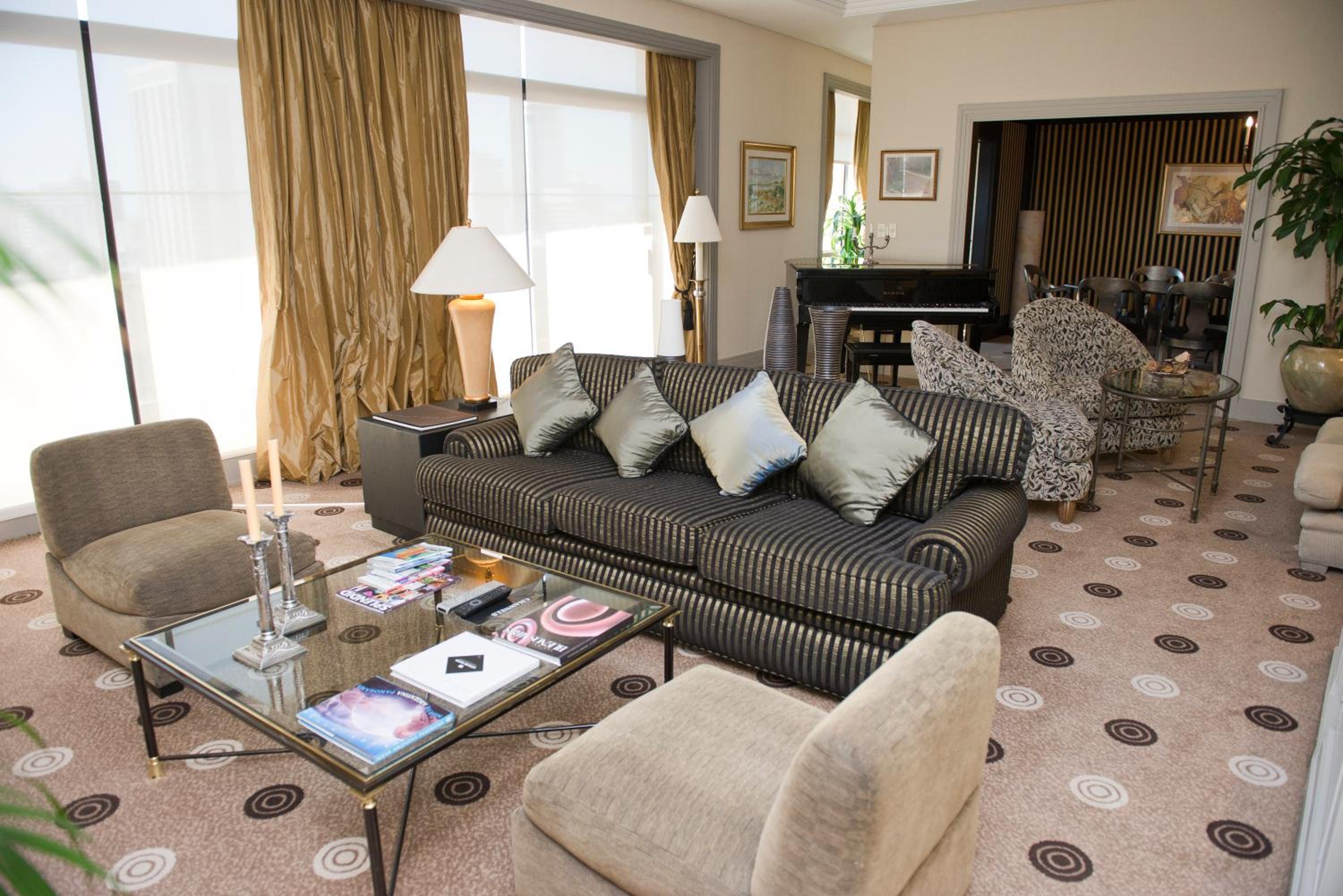 Presidential King Suite thumbnail 6