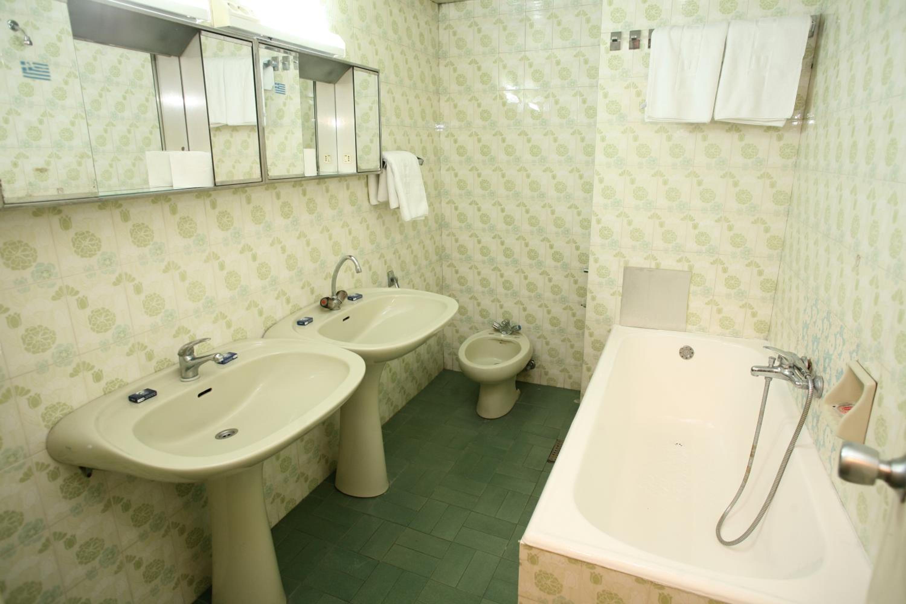 Quintuple Room - Photo 4