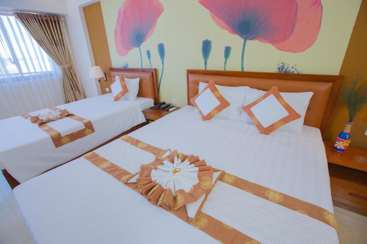 Deluxe Triple Room with Balcony and Sea View photo 1