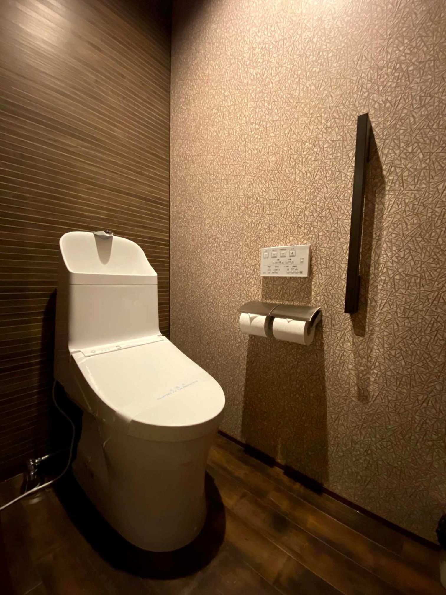 Deluxe Family Suite - Photo 2