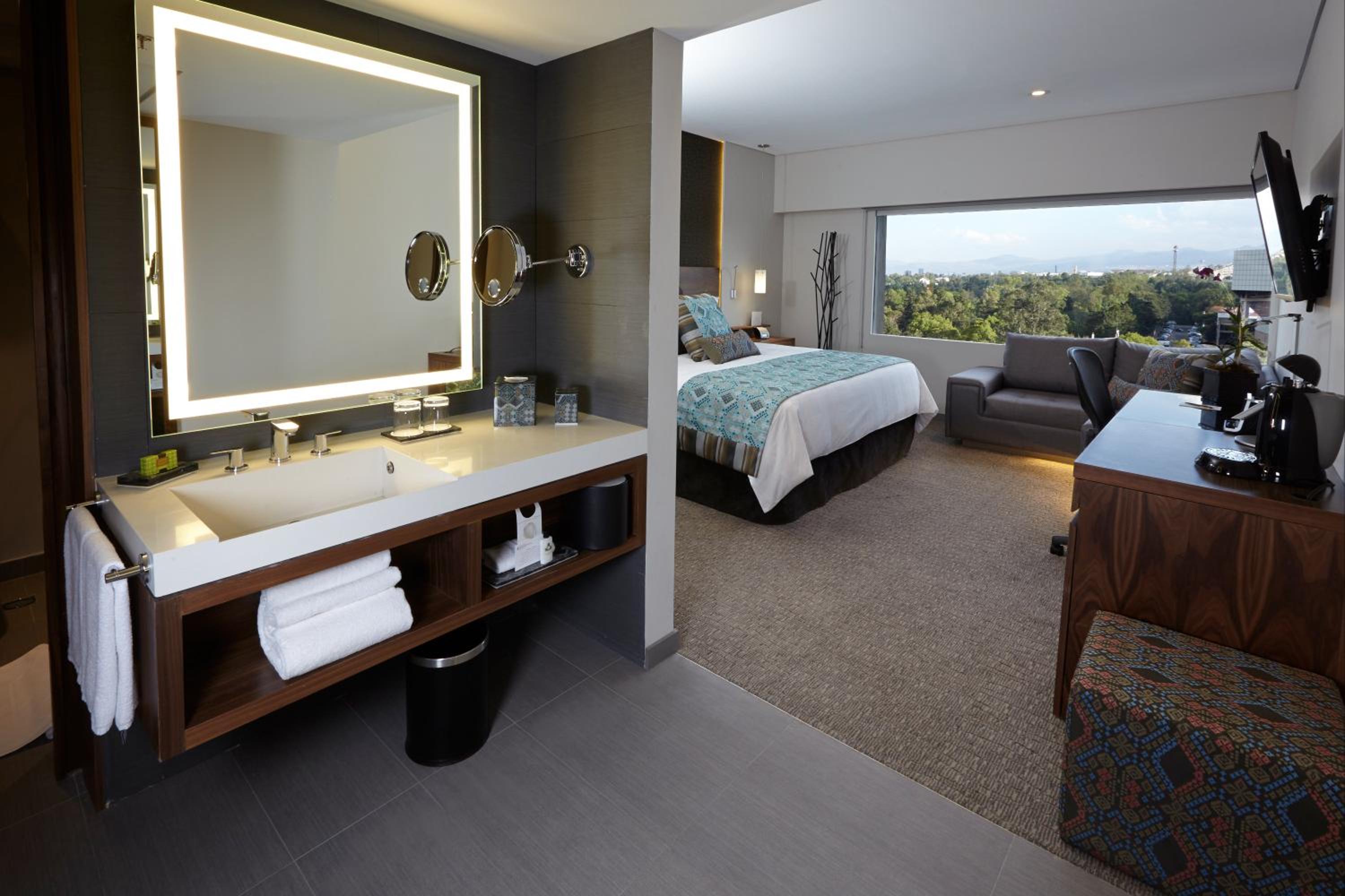 King Room with Park View - Photo 2