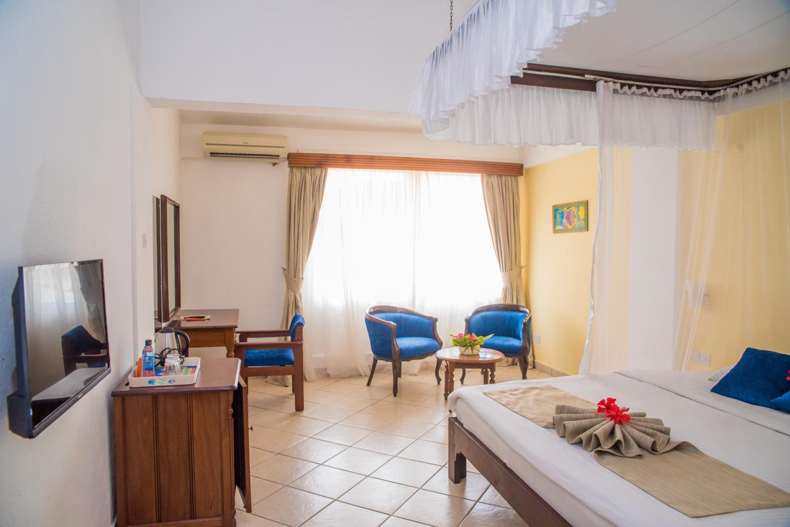 Standard Double or Twin Room photo 2