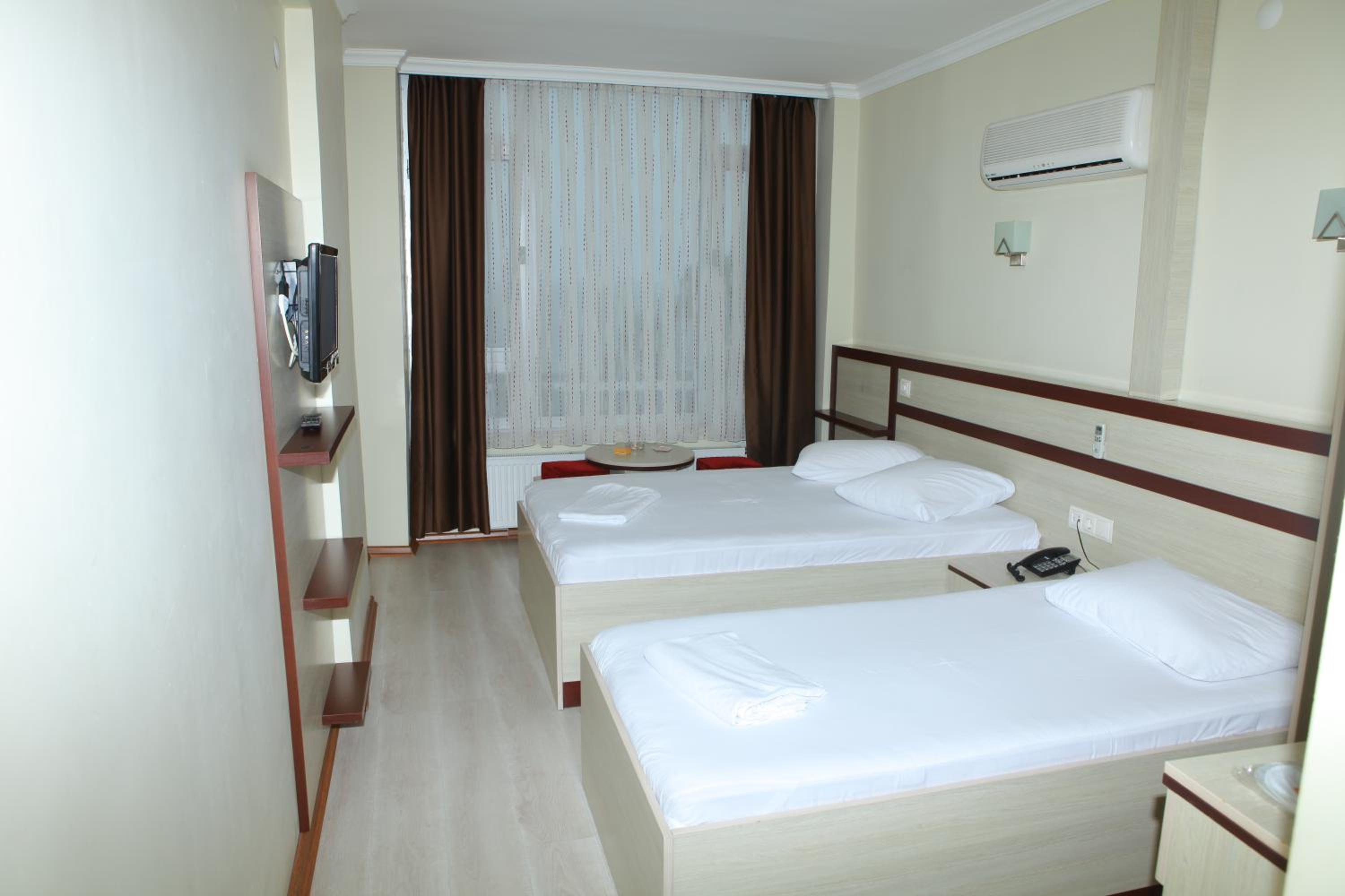 Double Room - Photo 2