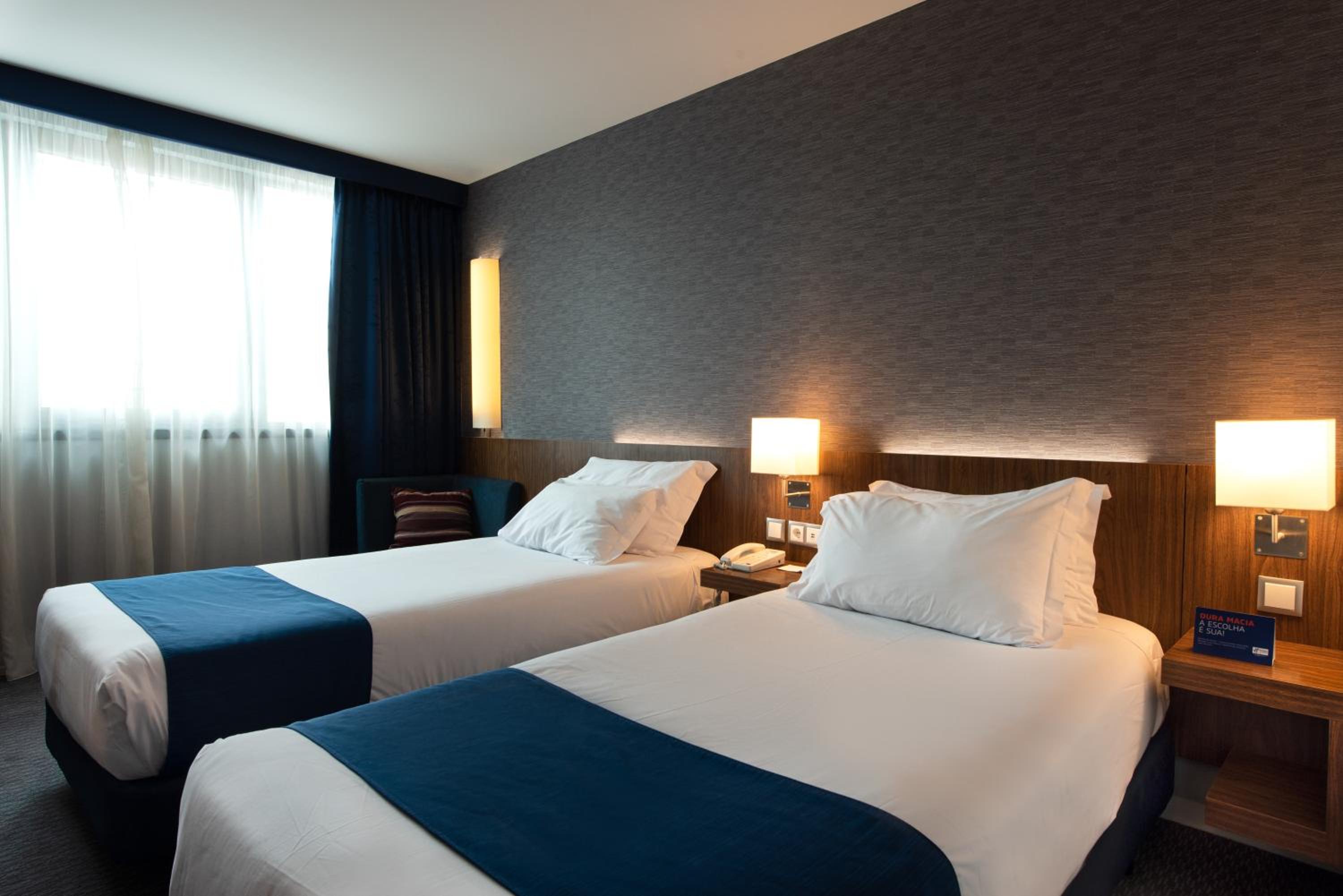 Standard Twin Room - Free Breakfast - Photo 7