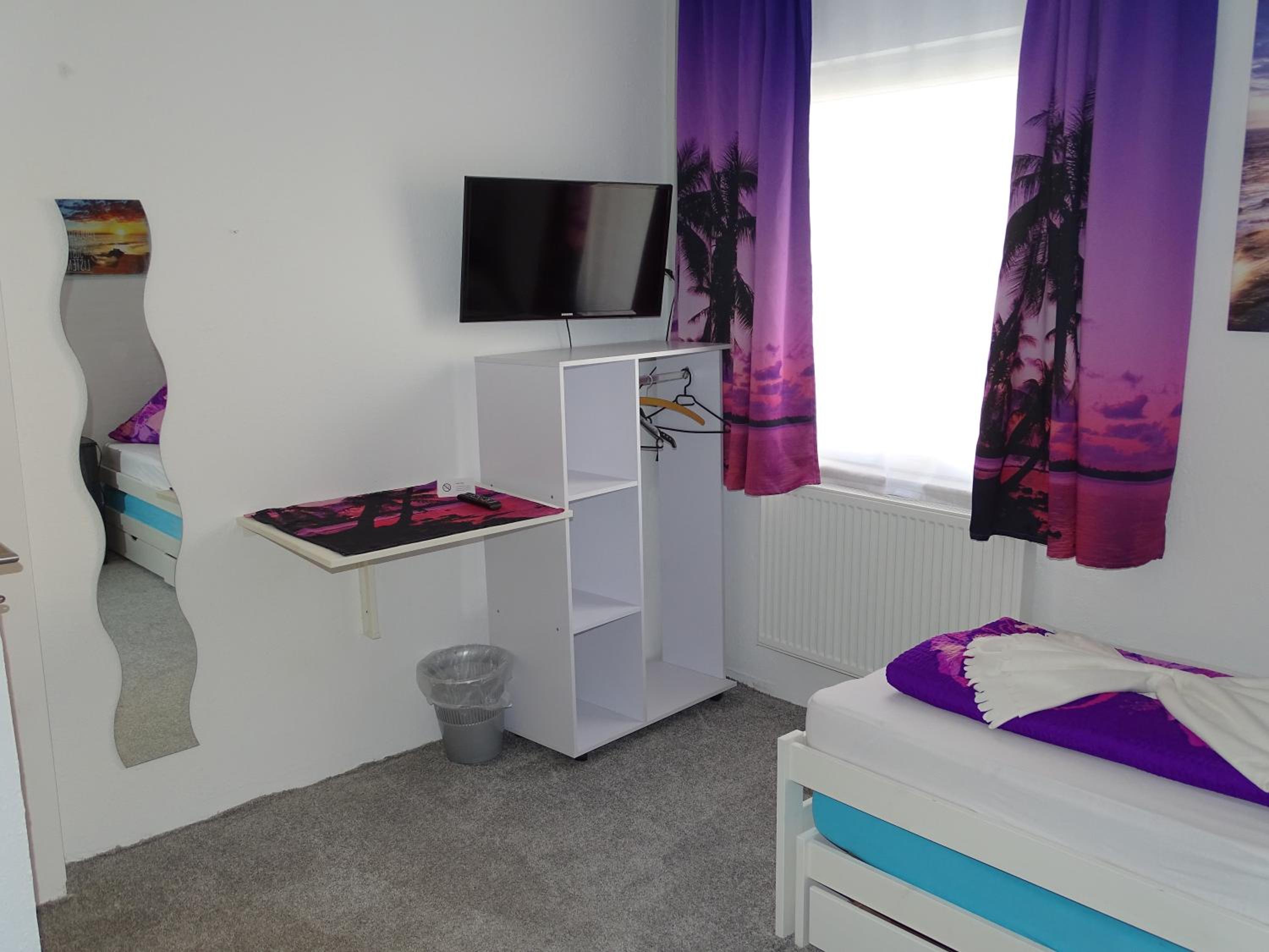 Two-Bedroom Apartment - Photo 11