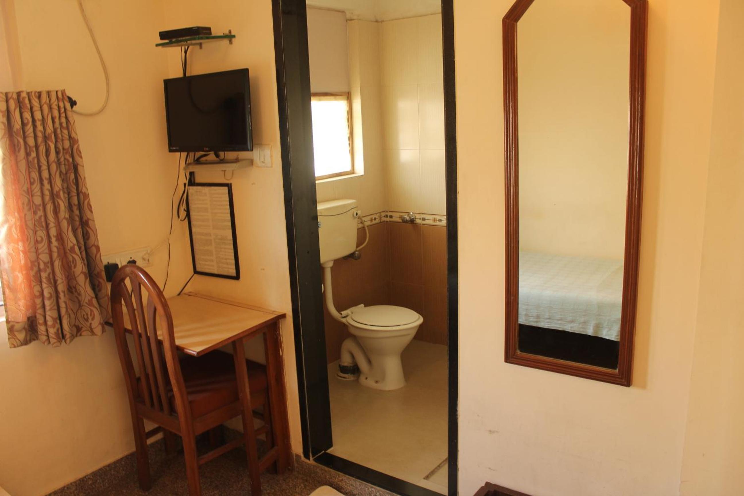 Economy Single Room