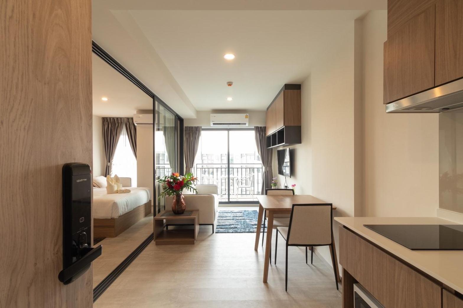 One-Bedroom Apartment - Photo 36