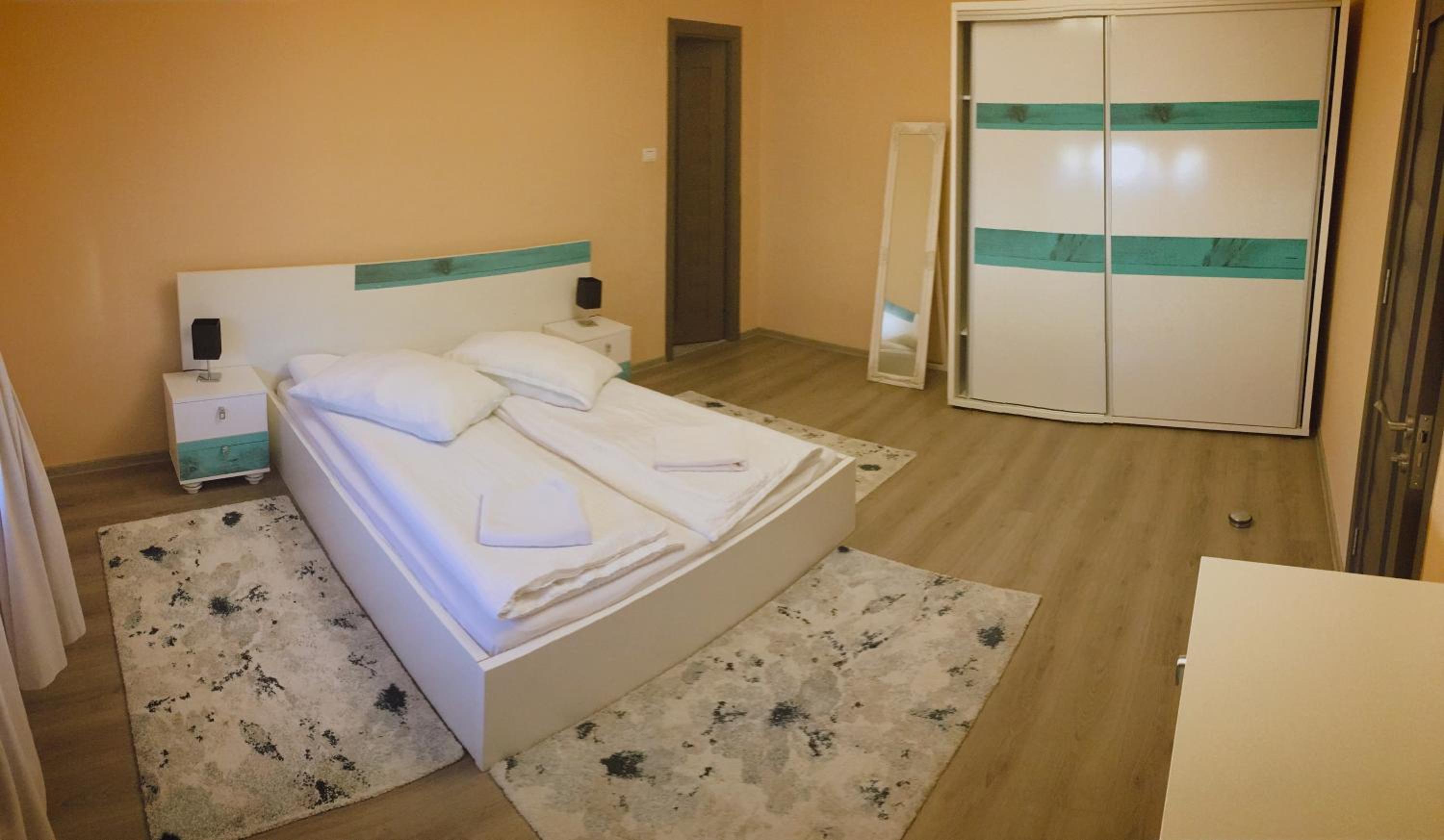 One-Bedroom Apartment - Photo 18