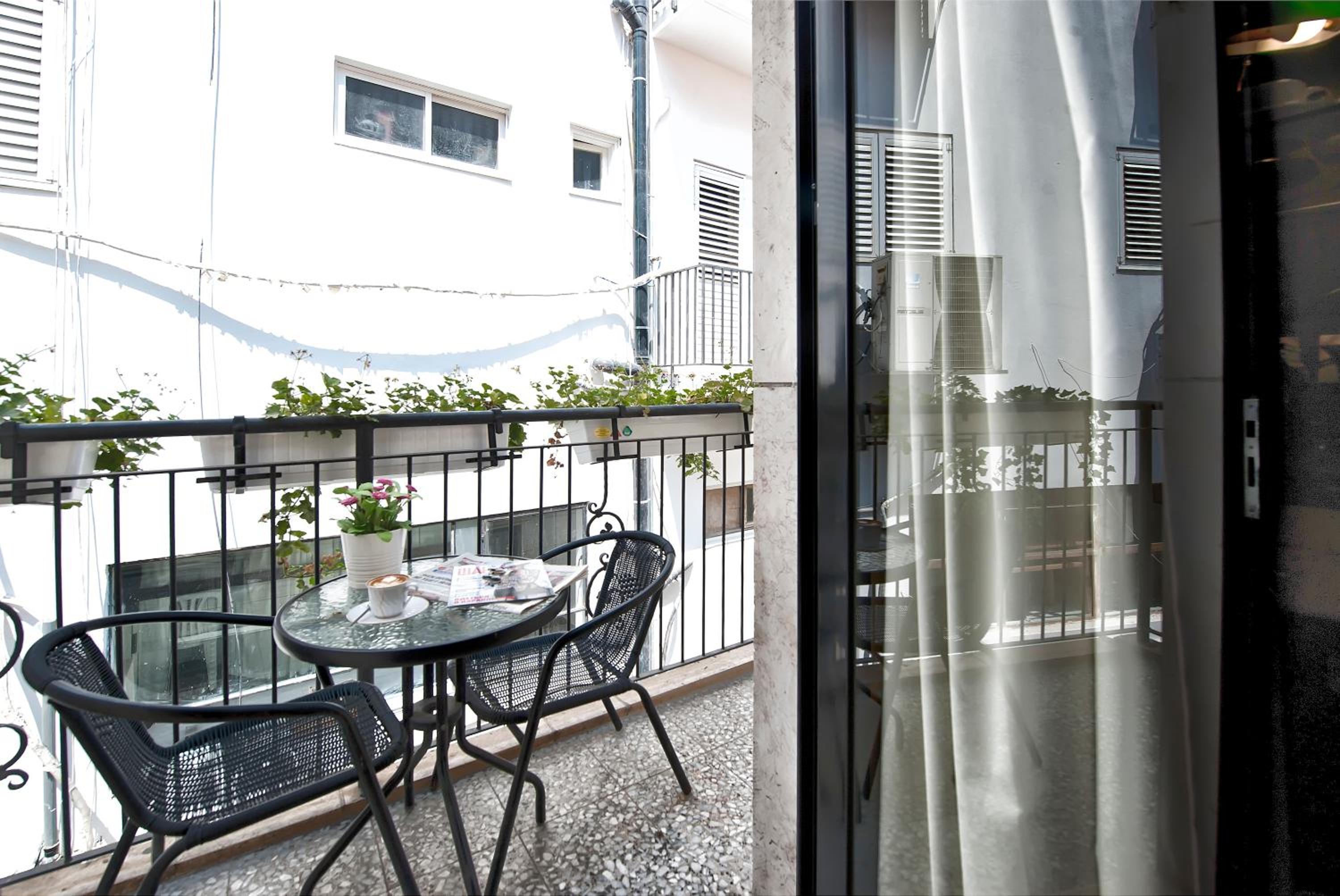 Luxury Room with Balcony photo 3