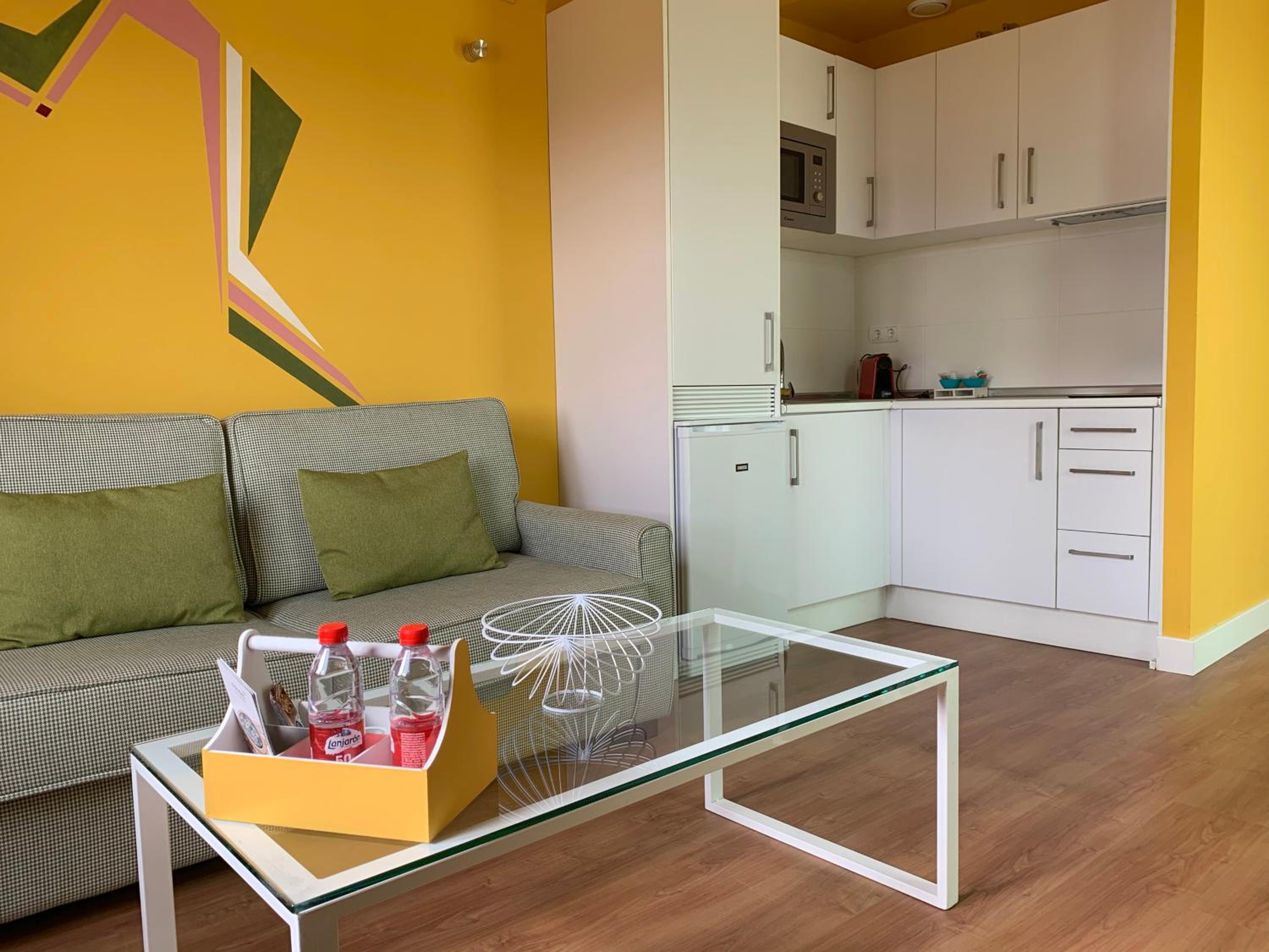 Penthouse Apartment - Photo 4