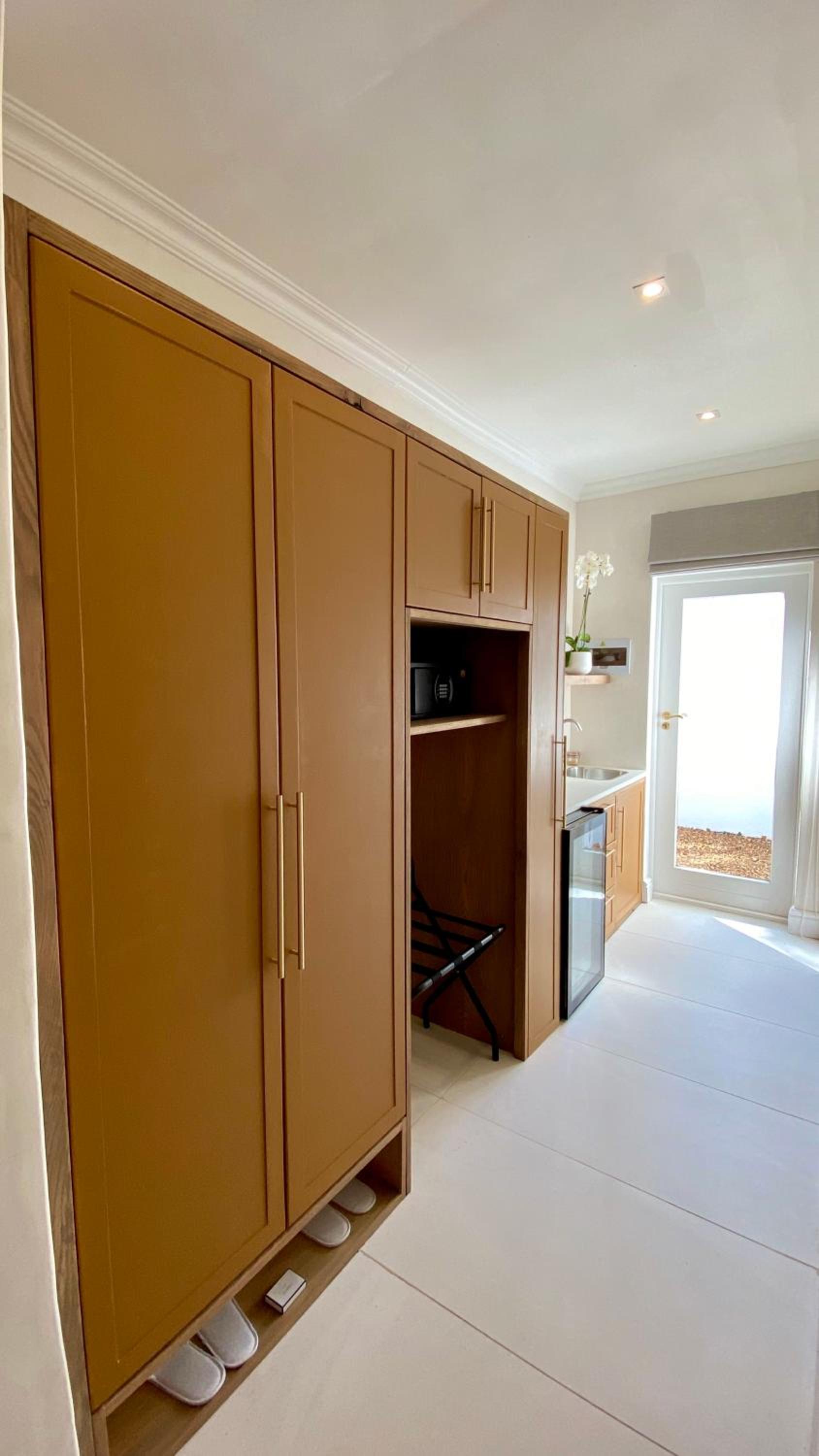 Deluxe Junior Suite - Photo 2