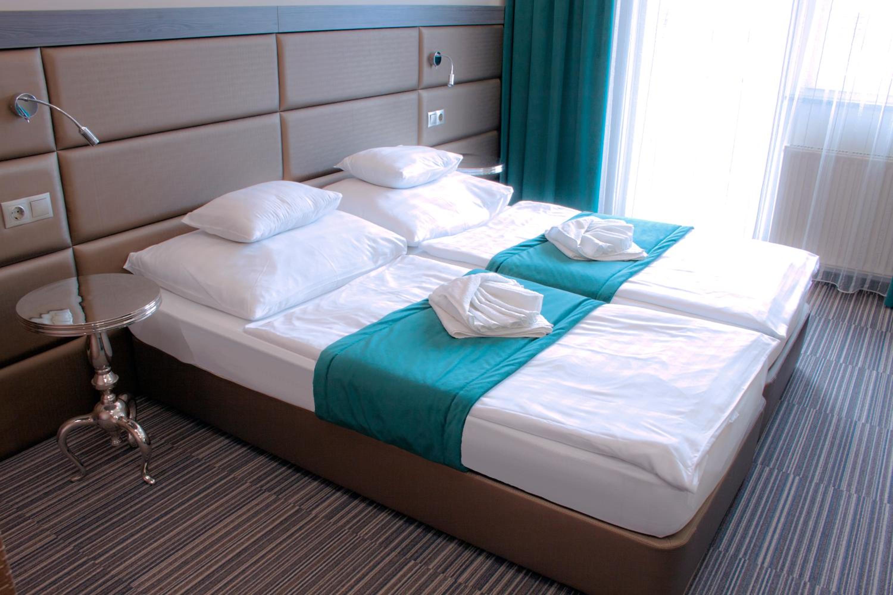 Double Room with Private Bathroom - Photo 1